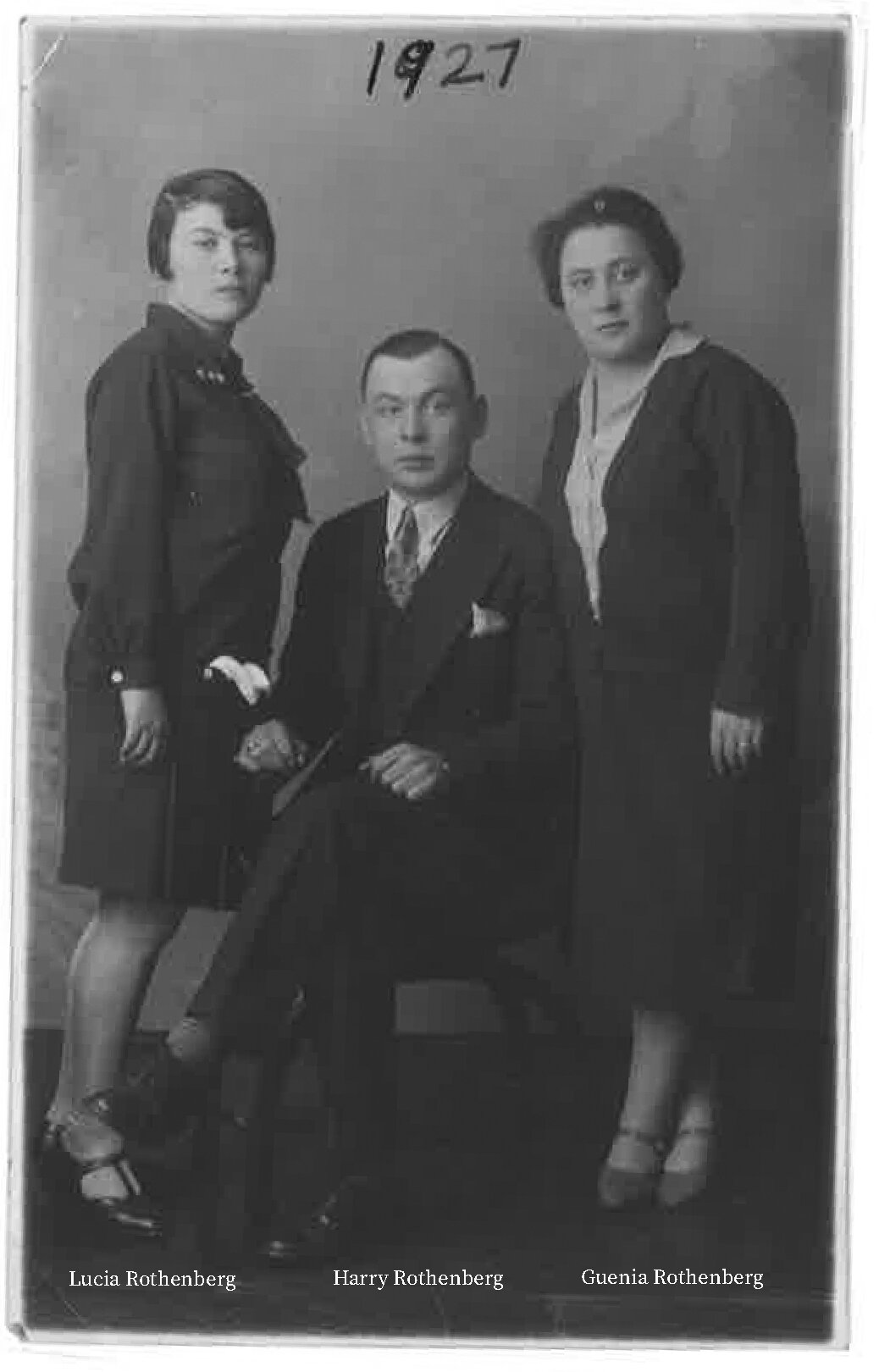 1927 Harry, Lucia and Guenia Rothenberg.jpg