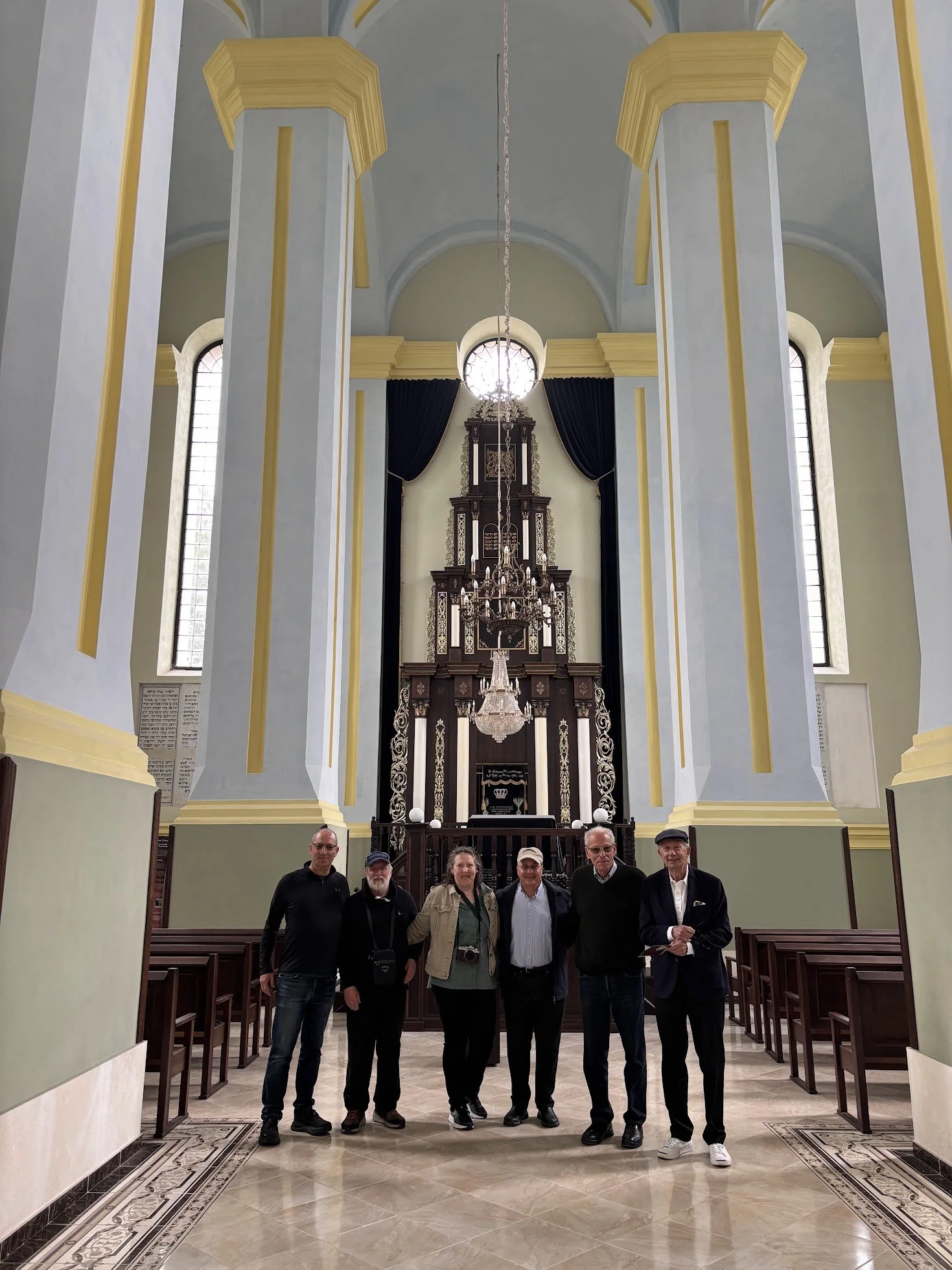 Lembergers in the Choral Synagogue.jpg
