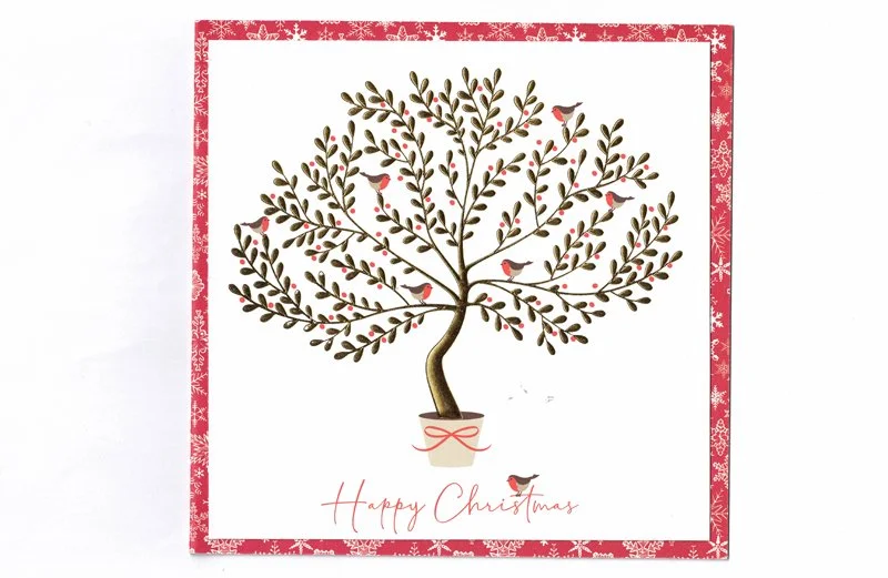 robins_in_tree_800.jpg