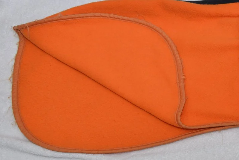 9006_orange_dog fleece.jpg