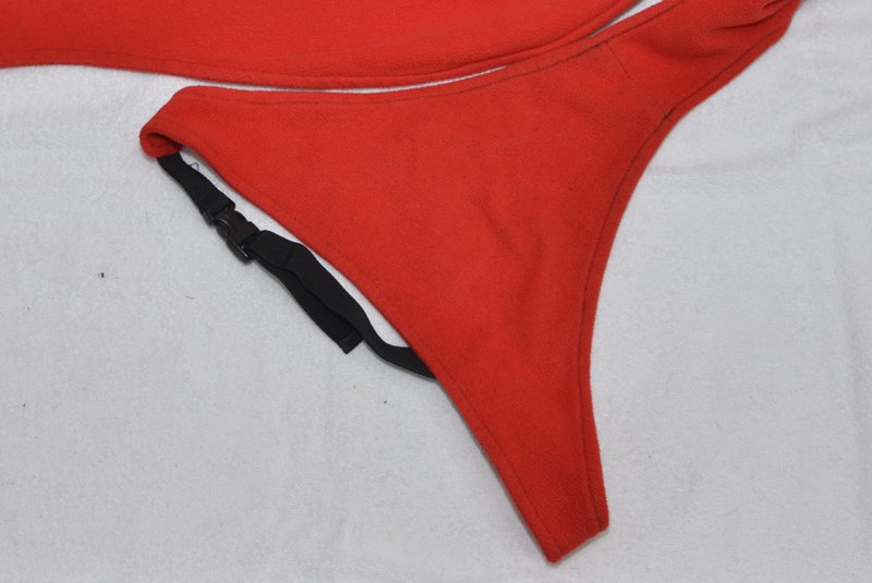 9012_red_kitsch_collars_dog_fleece_fastener.jpg