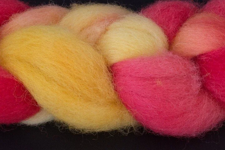 Sometimes the freshly dyed fiber looks good enough to eat... Cheviot Top available in my Etsy store. Link in profile.

#knittersofinstagram #knitting #skeinyarn #tkga #knitstagram #indiedyer #skeinyarn #knitting #crochet #knit #crochet #pokeberrystat