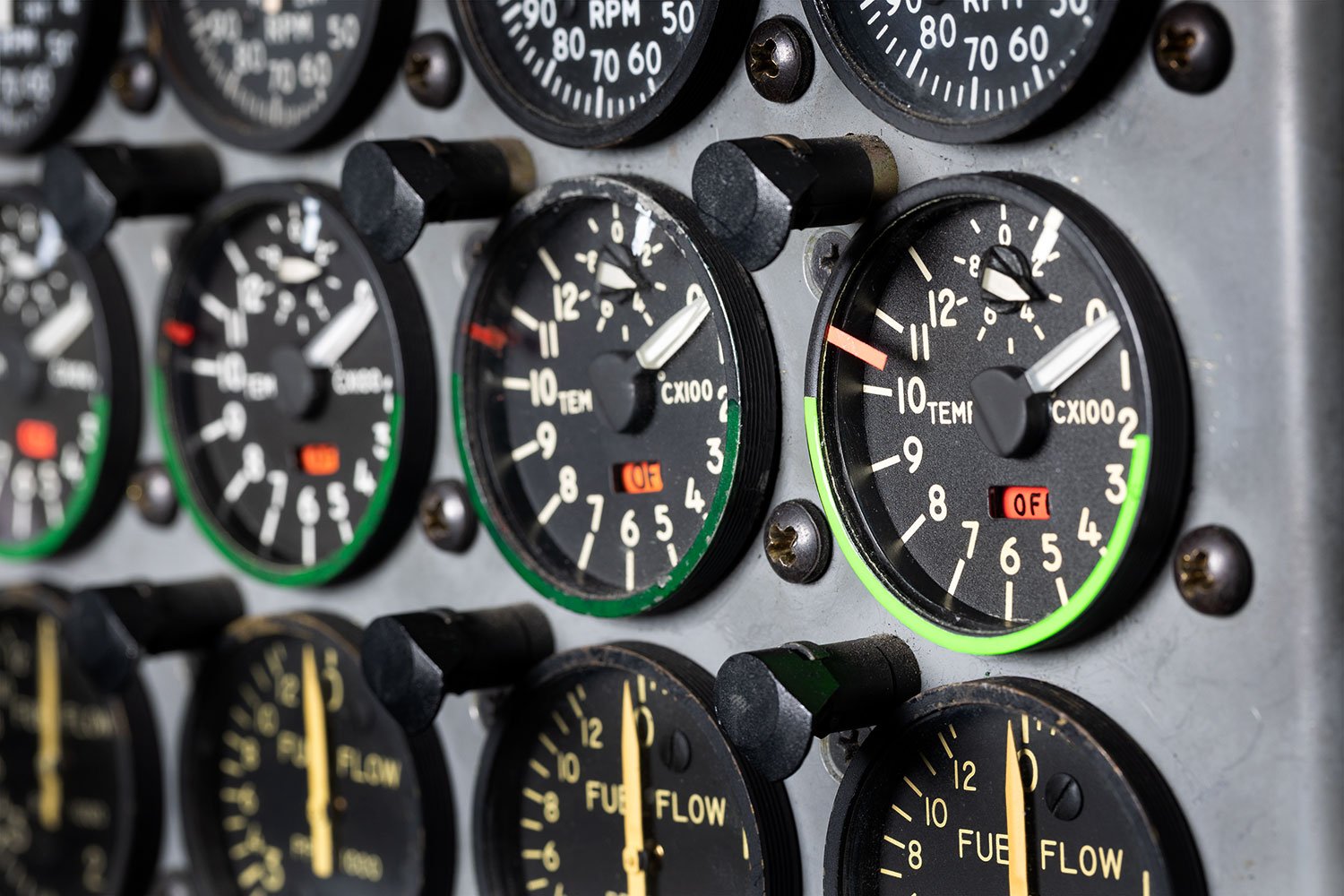 Ontic Turbine Inlet Temperature Indicator for C-130-Hercules Aircraft