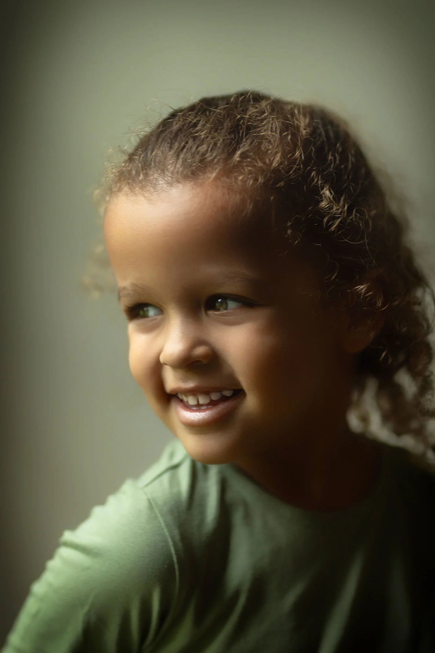 betsy_granddaughter_closeup_classic_web.jpg
