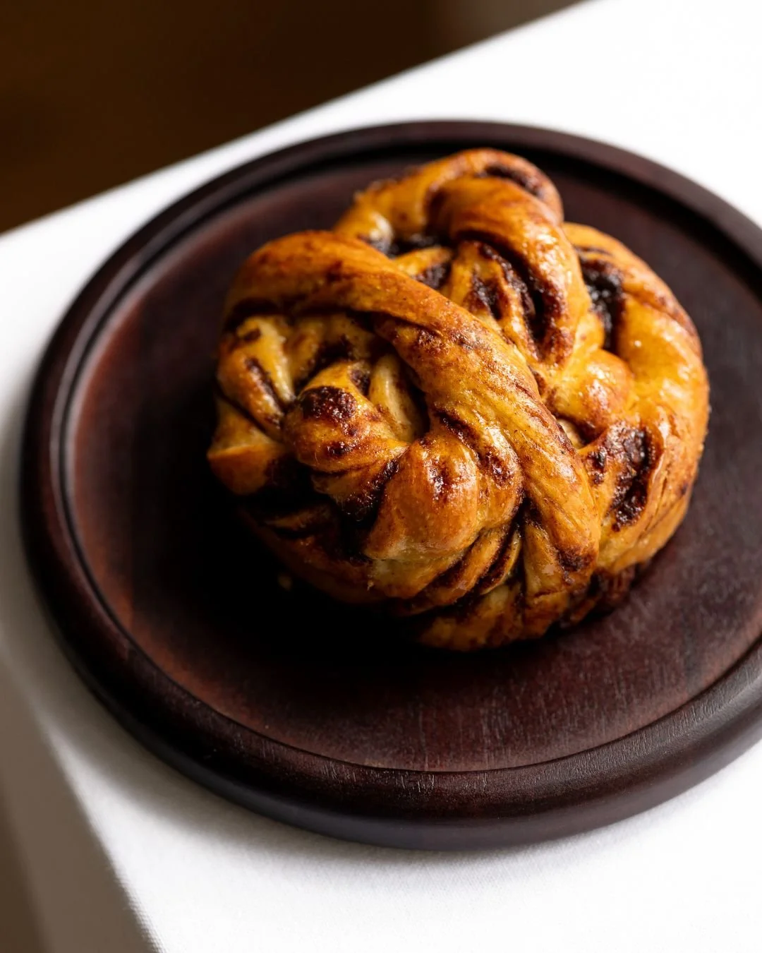 Et si on vous partageait notre deuxi&egrave;me recette ?
Aujourd&rsquo;hui, place aux&hellip; Roul&eacute;s &agrave; la cannelle ! 🤎

P&acirc;te &agrave; brioche :
Farine : 650 g
Sucre : 75 g
Sel : 7,5 g
Cardamome verte en poudre : 4 g
Lait entier :