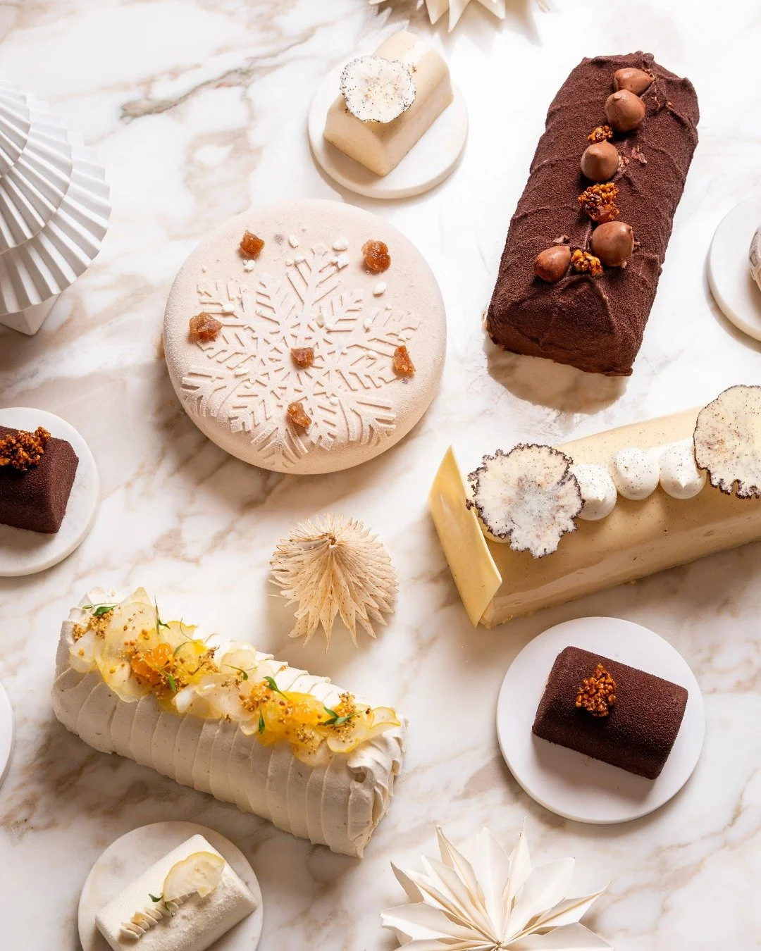 🎄✨ La Collection No&euml;l Jojo&amp;Co est officiellement ouverte aux pr&eacute;commandes ! ✨🎄

Cette ann&eacute;e, notre chef Johanna a imagin&eacute; des cr&eacute;ations douces, gourmandes et &eacute;l&eacute;gantes pour sublimer vos tables de f