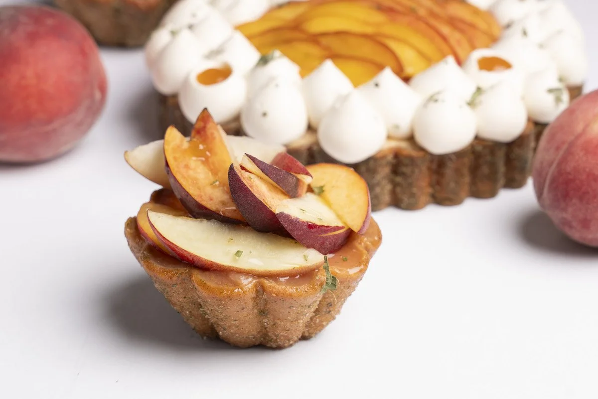 tarte-pêche-verveine-individuelle-jojo-and-co.jpg