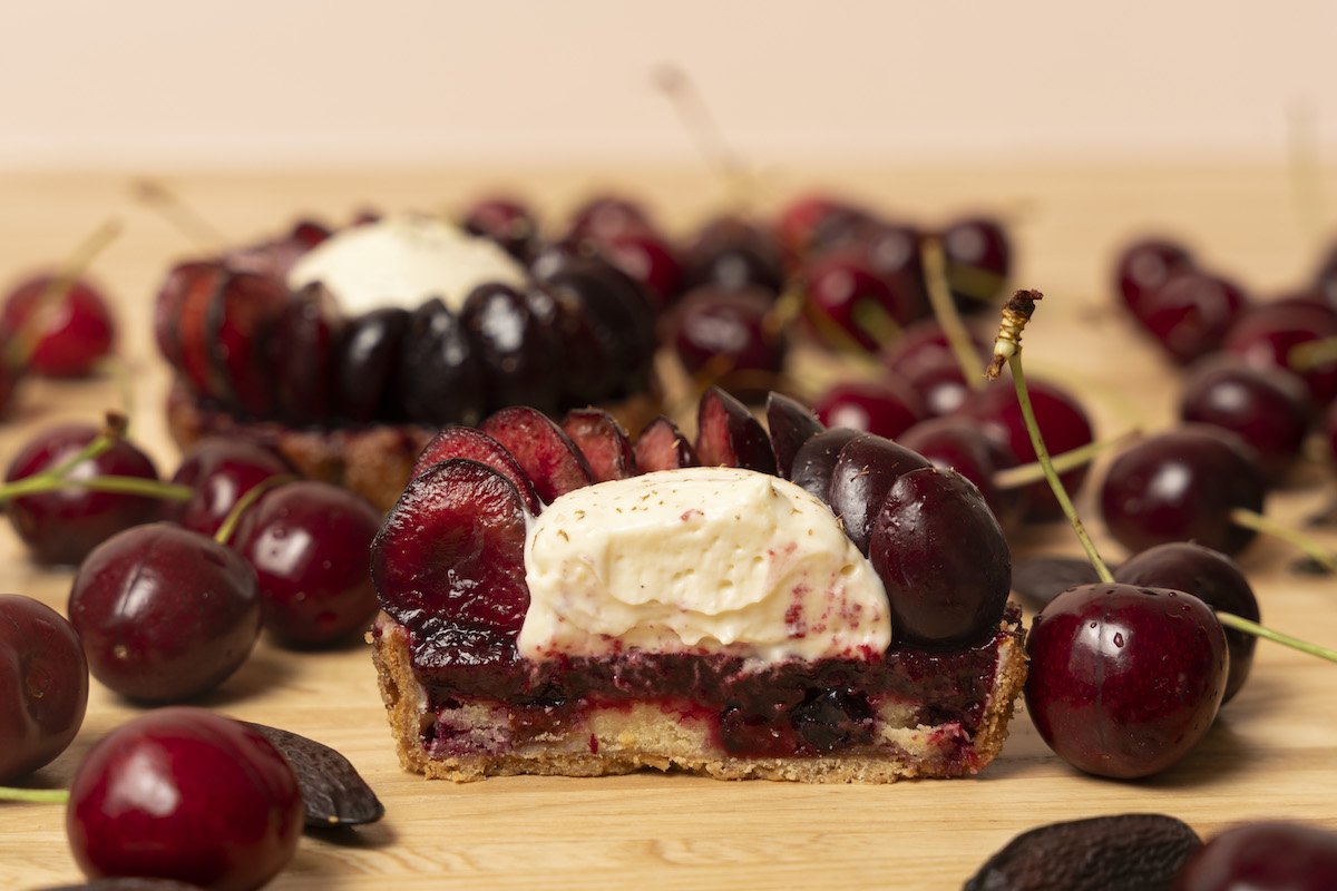 tarte-cerises-the-tonka-decoupe-jojo-and-co.jpg