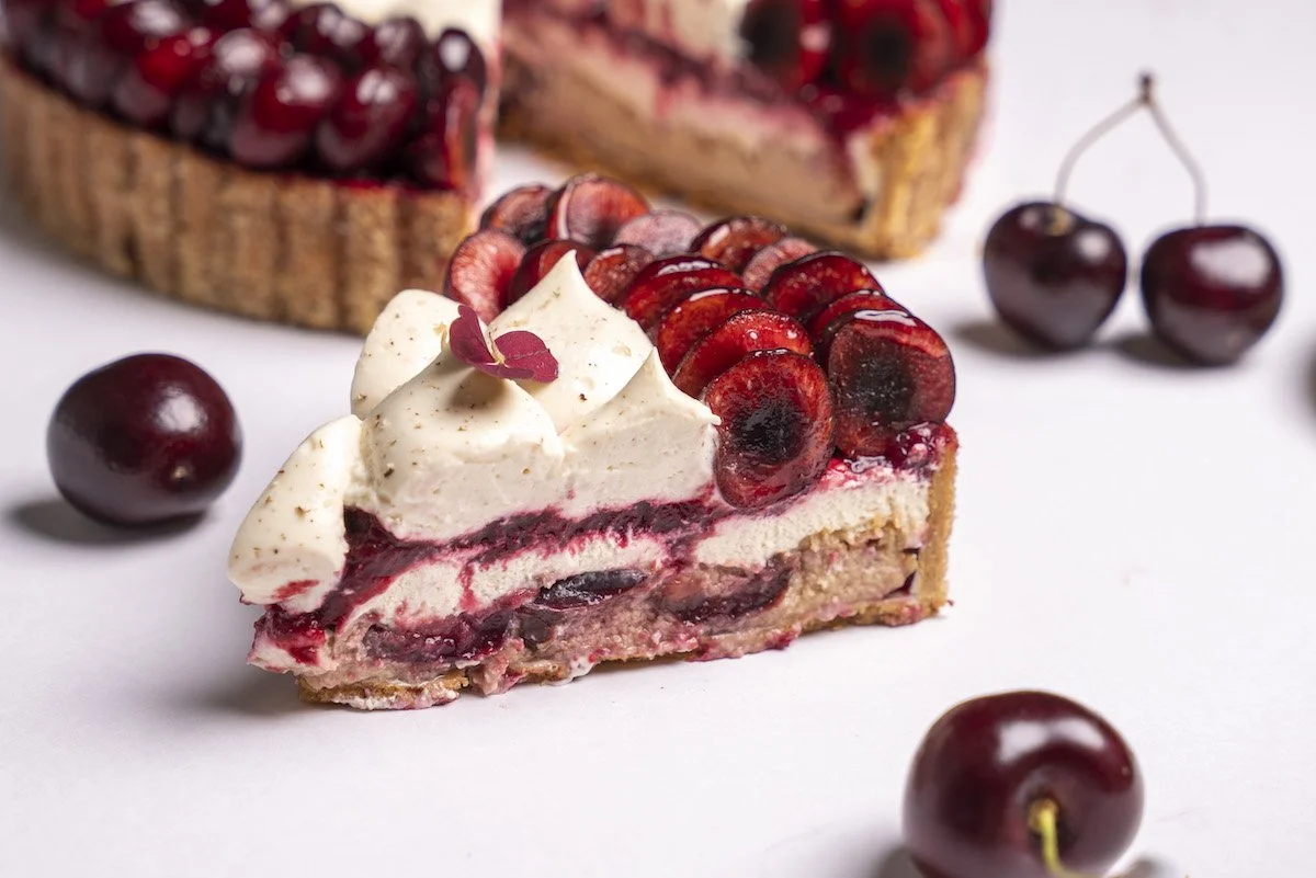 tarte-cherry-moon-decoupe-jojo-and-co.jpg