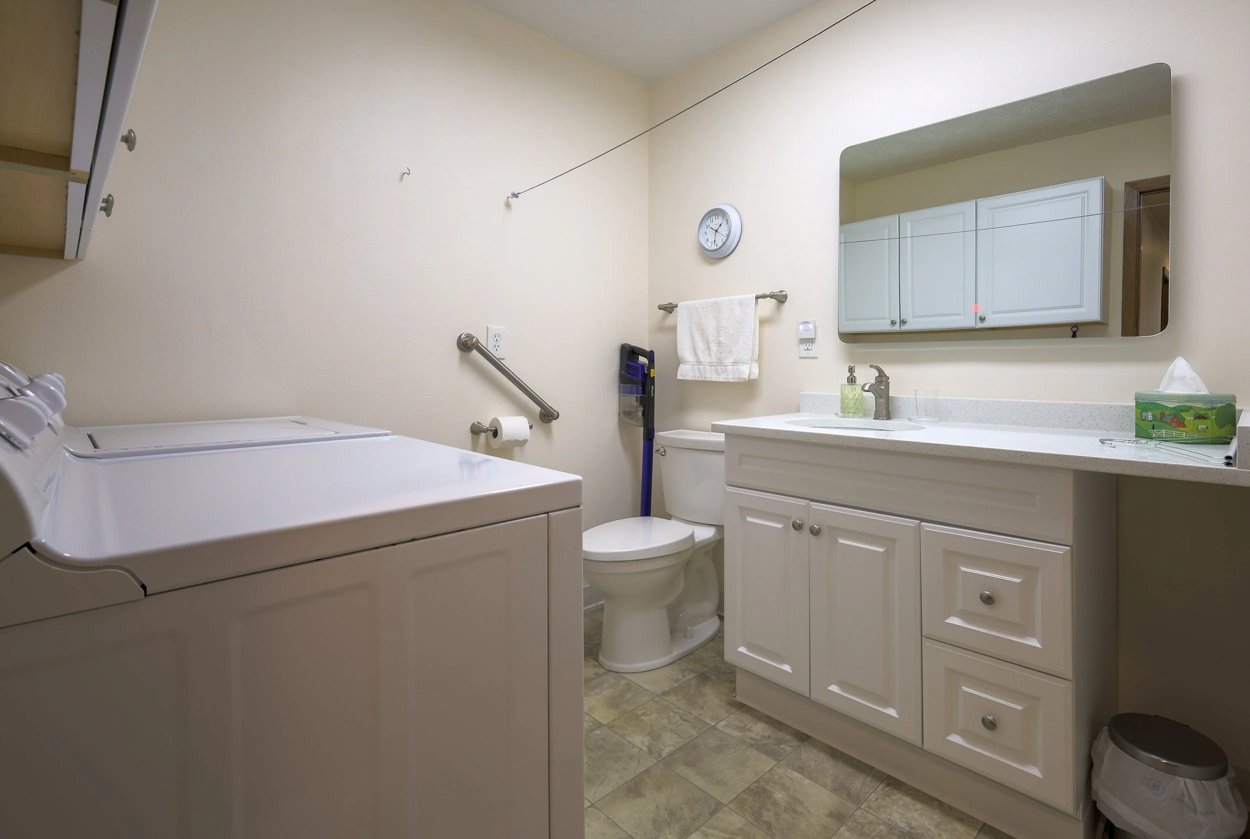 SIENA_Duplex_Laundry-1_0716.jpg