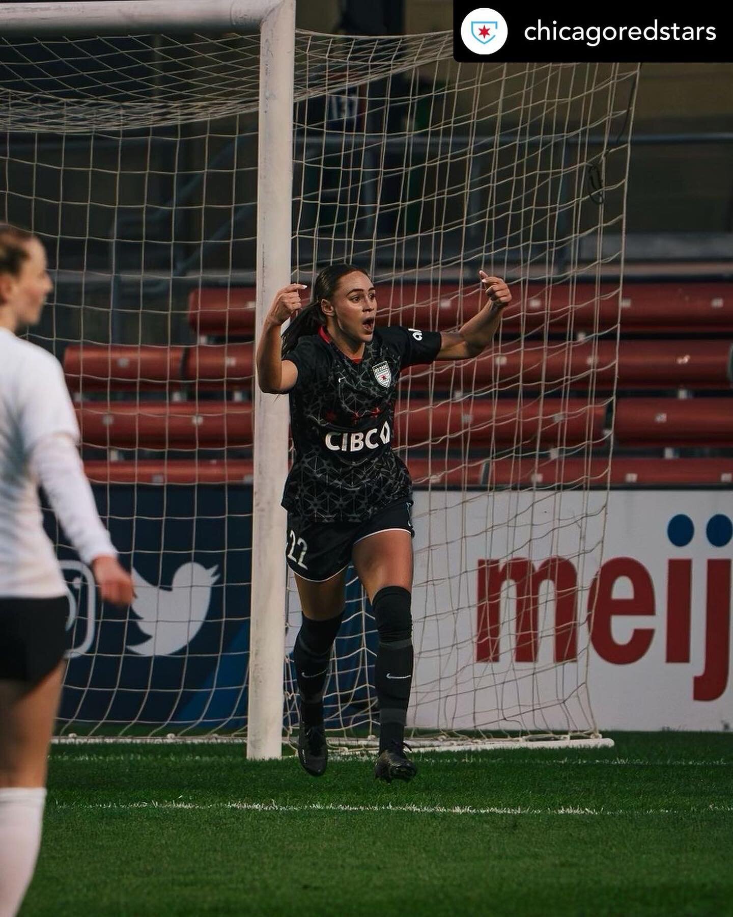 Big night in the NWSL yesterday. Two Canadian goals to secure important points for their teams.

LFG @biancastgeorges who also picked up the POTM award

✈️ @jordynhuitema rises higher than anyone to score the 90th minute tying goal

Not too shabby 

