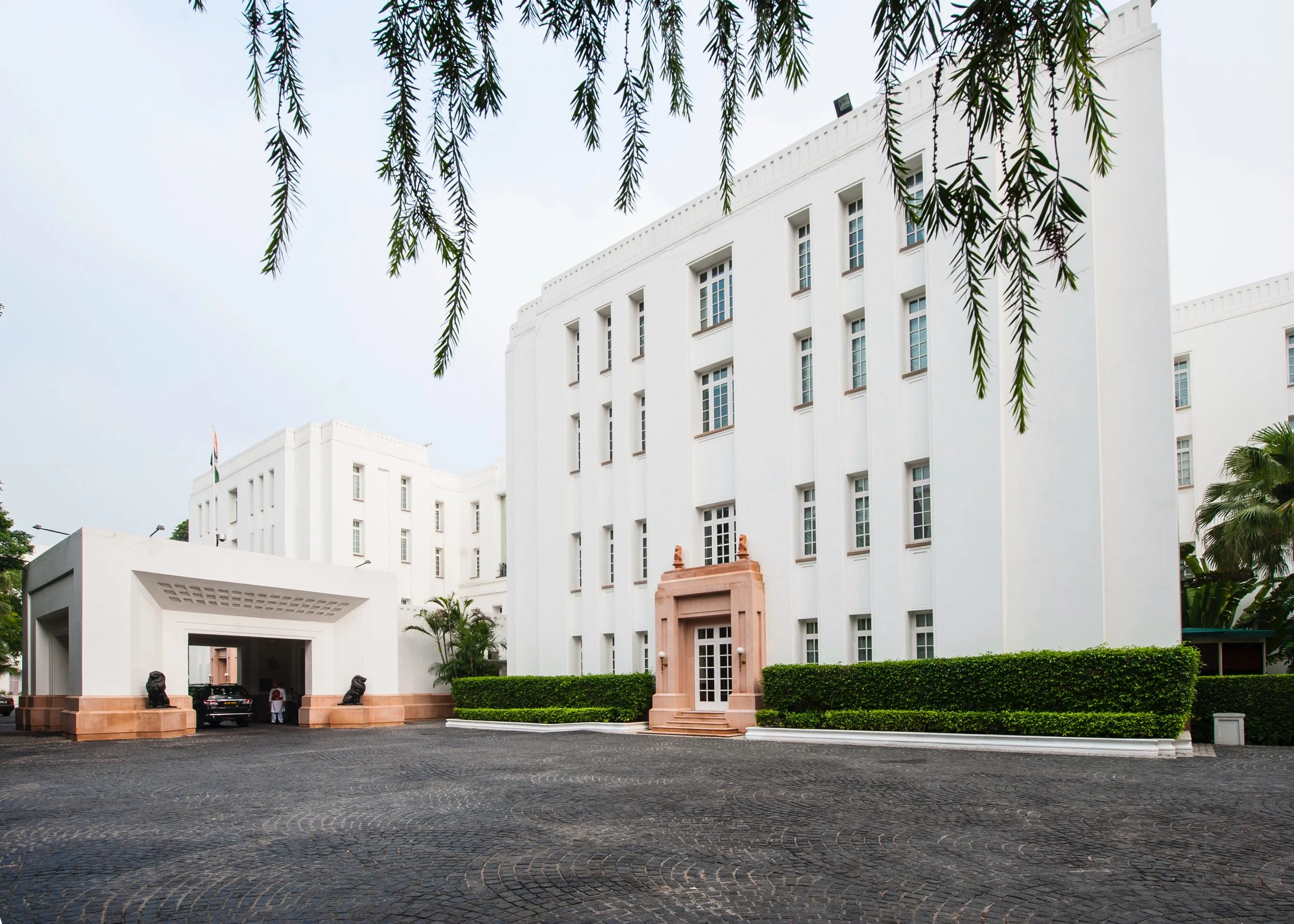 Facade- The Imperial, New Delhi.jpg