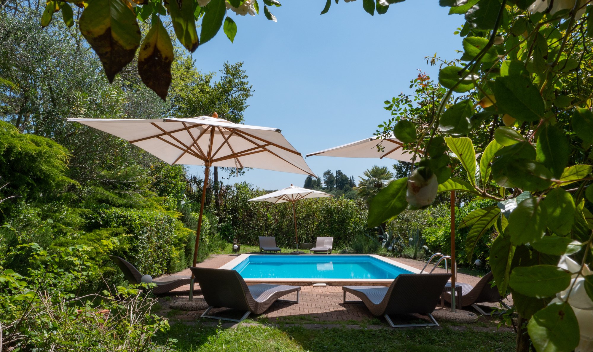 Relais Casamassima Swimming Pool_1.jpg