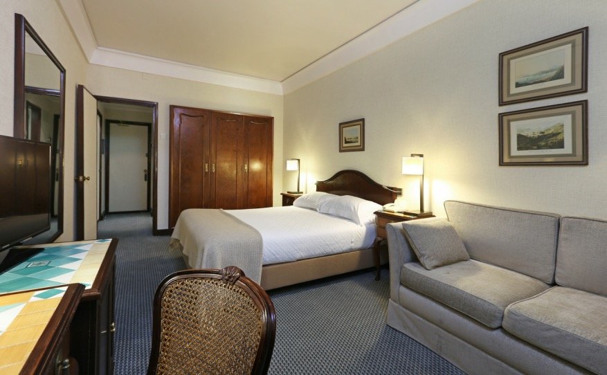 Hotel Lisboa Plaza_Family Room.jpg