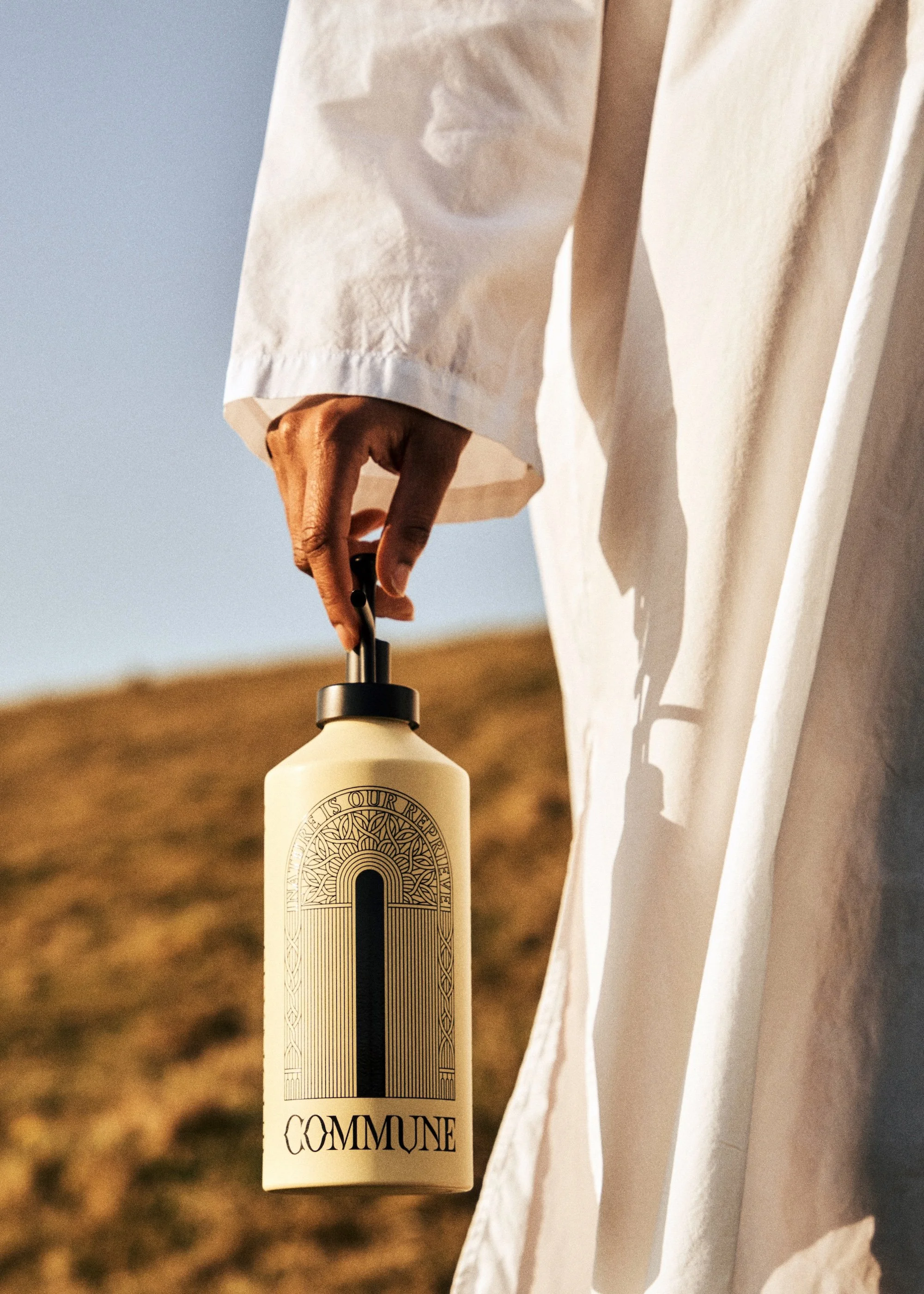 COMMIUNE 1664_RGB_HIGH RES.jpg