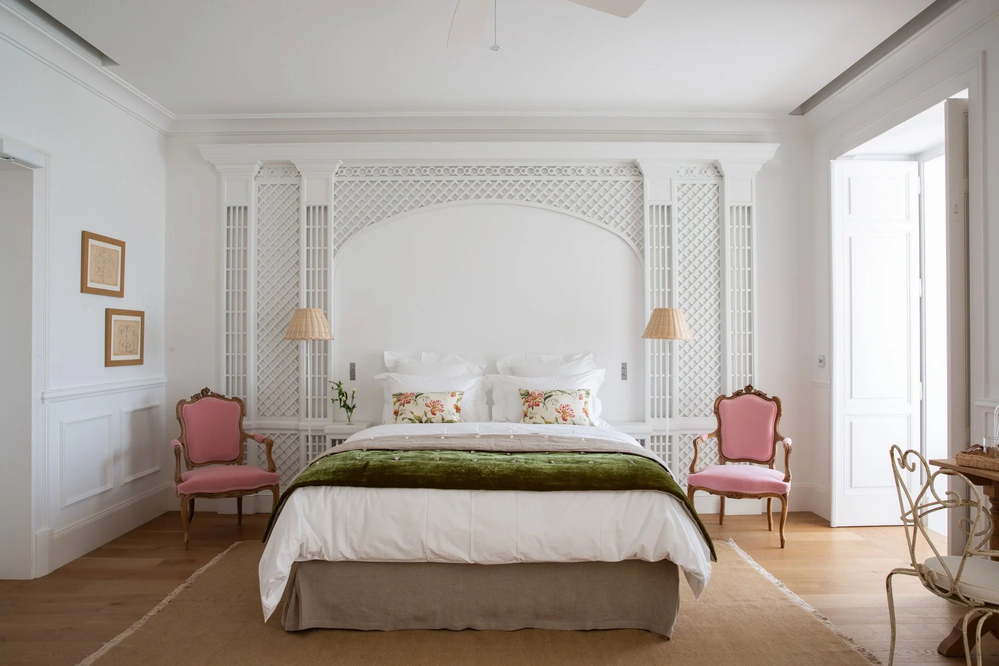 TARABEL Room 2-2.jpg