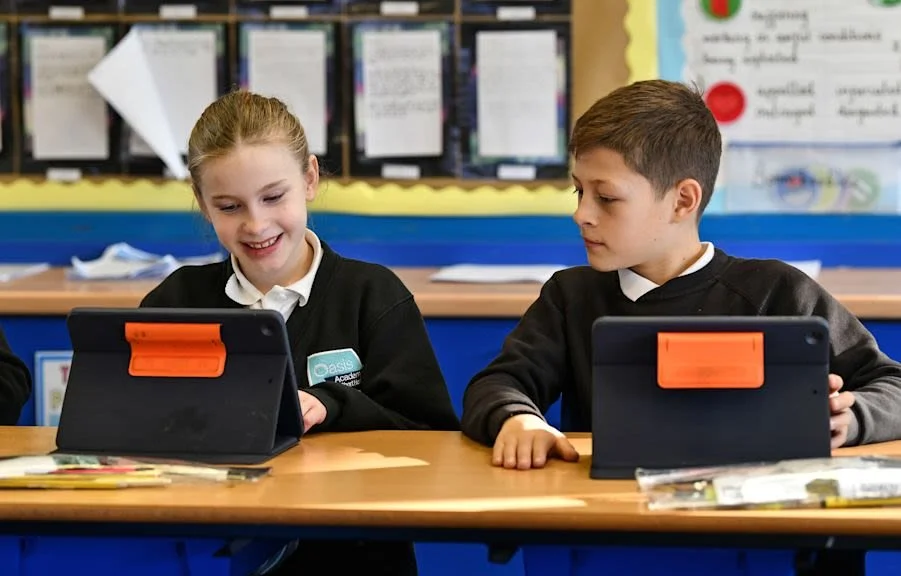 Numbers in Action: Build Brilliant, Engaging Classroom Resources