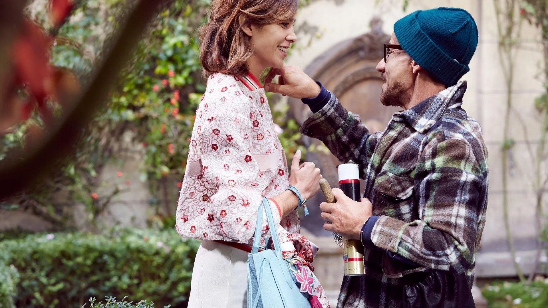 Alexa-Chung-Longchamp-BTS.jpg