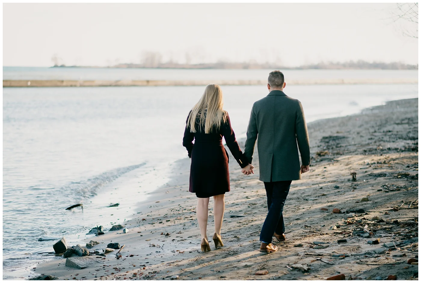 Humber Bay Winter Engagement_0024.jpg