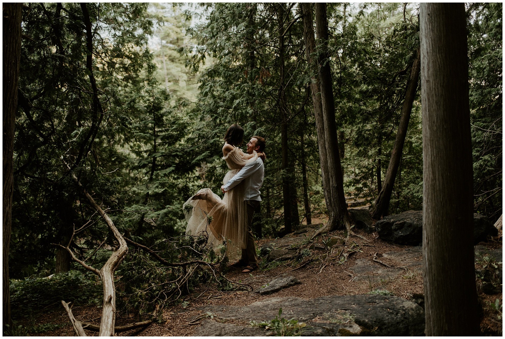 Elopement-Style Forest Engagement_0043.jpg
