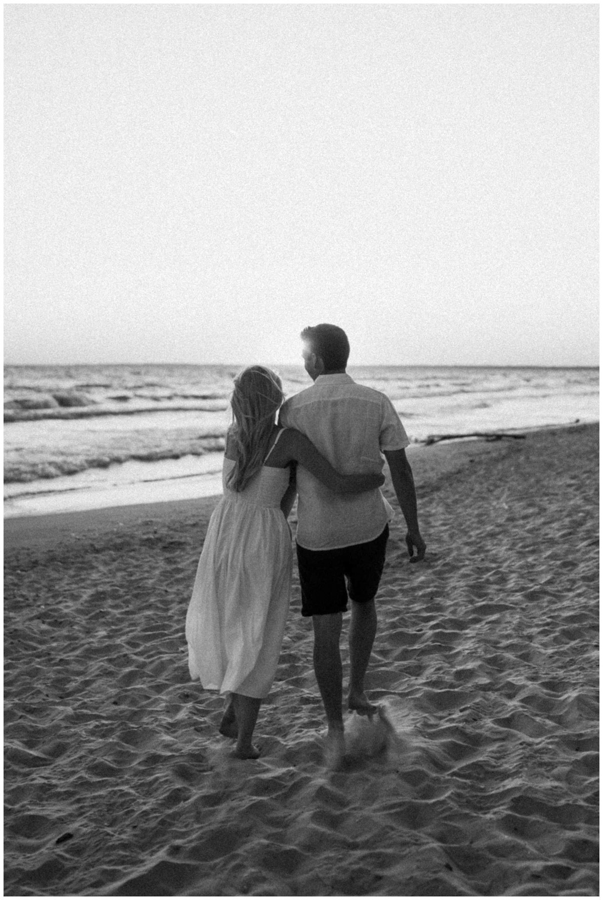 Prince Edward County Beach Engagement-34.jpg