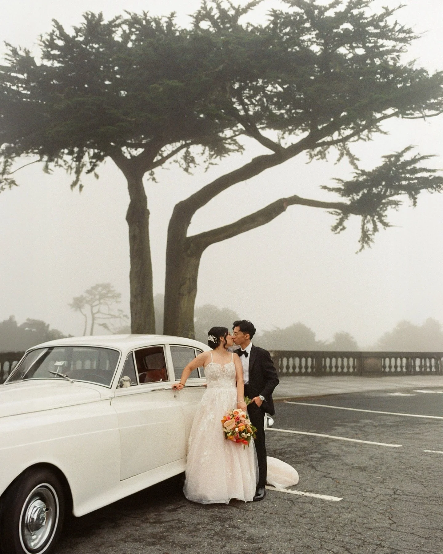 One year ago today, we all woke up before the sun rose over foggy San Francisco, for the first city hall ceremony slot of the day and (practically) the whole place to ourselves. Sophia and Ray&rsquo;s day was unlike anything I&rsquo;ve ever photograp