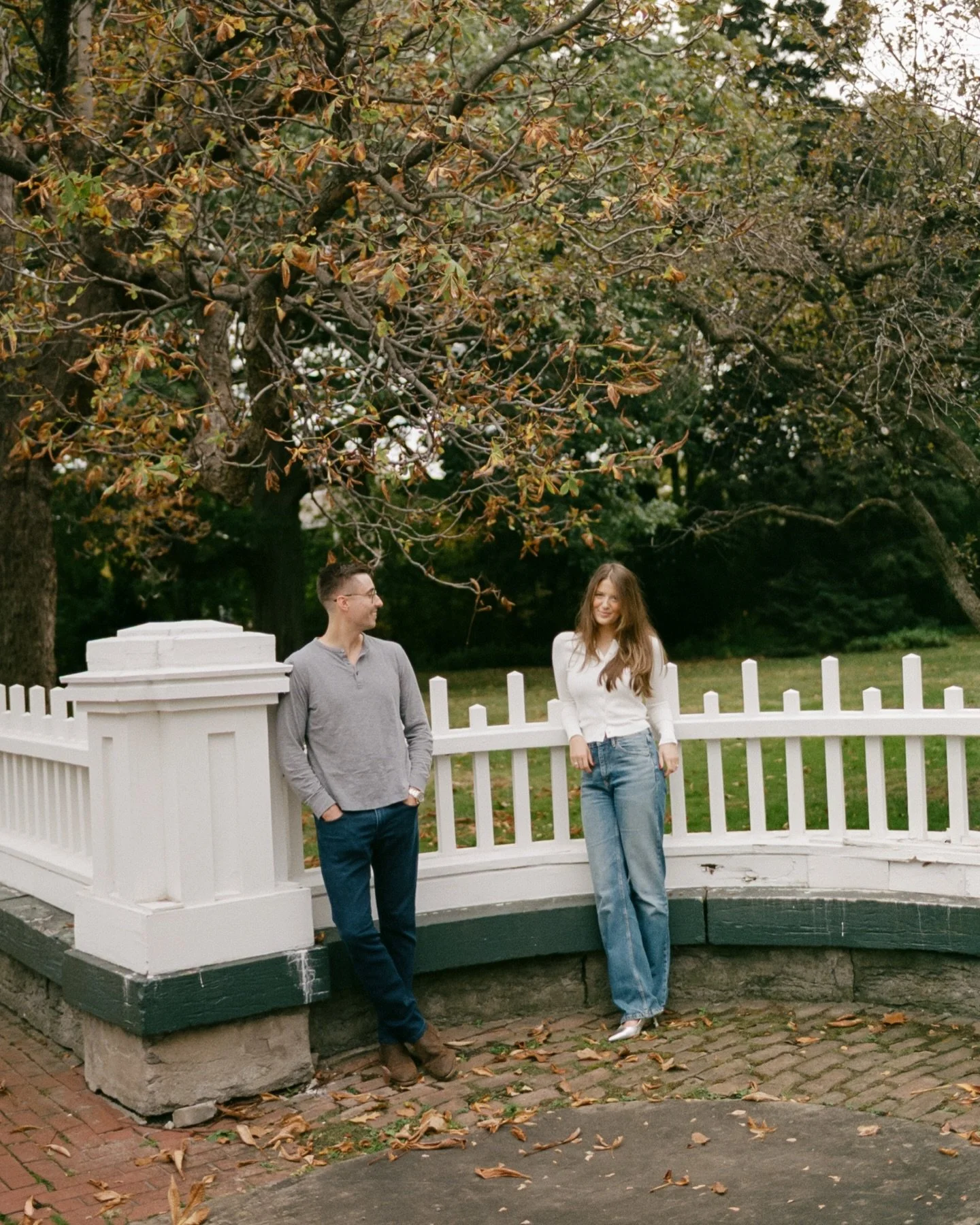 It&rsquo;s the 90&rsquo;s Ralph Lauren catalogue vibes for me. (I heart upstate New York in the fall) 💌