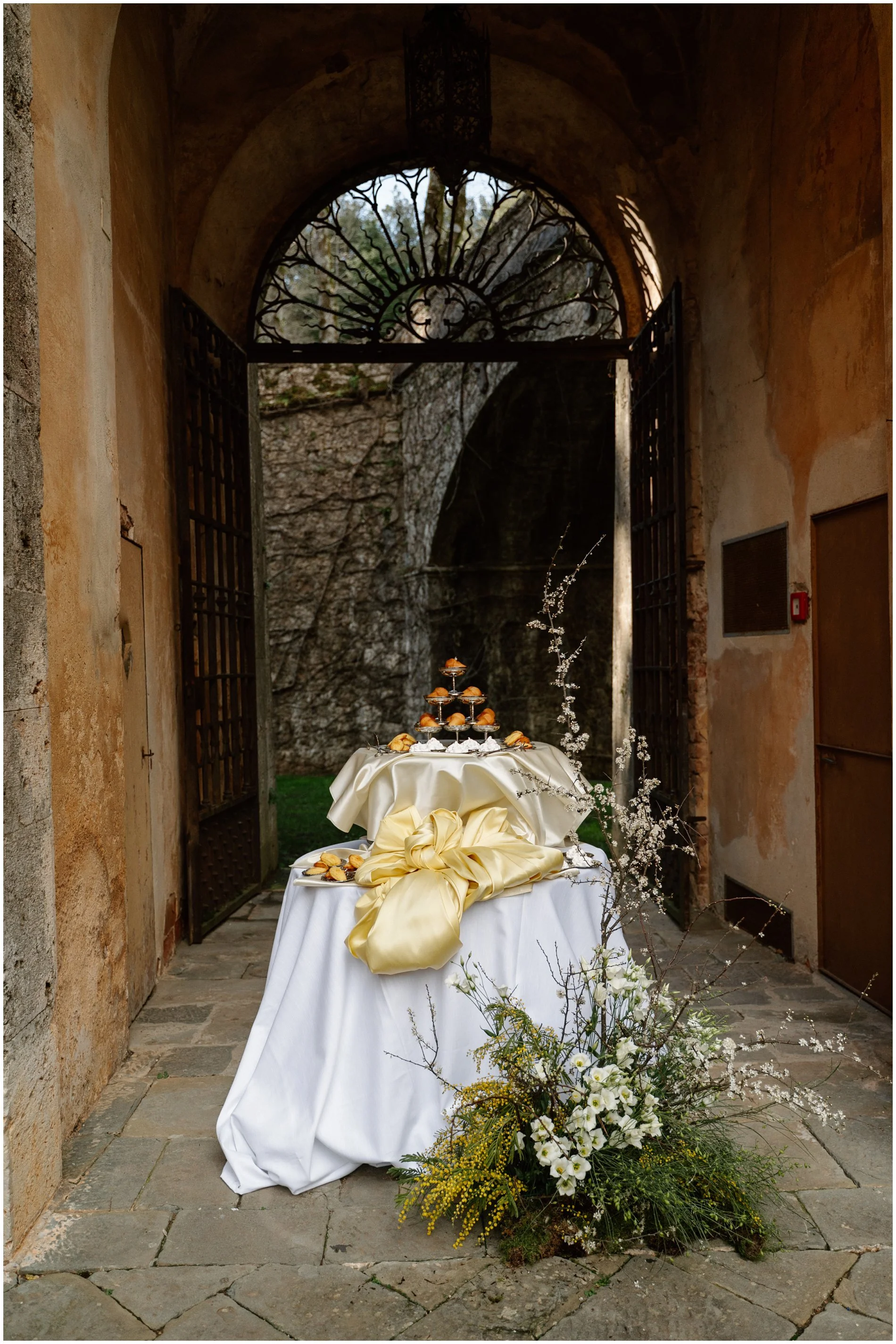 Castello Di Celsa Tuscany Wedding Shoot_0060.jpg