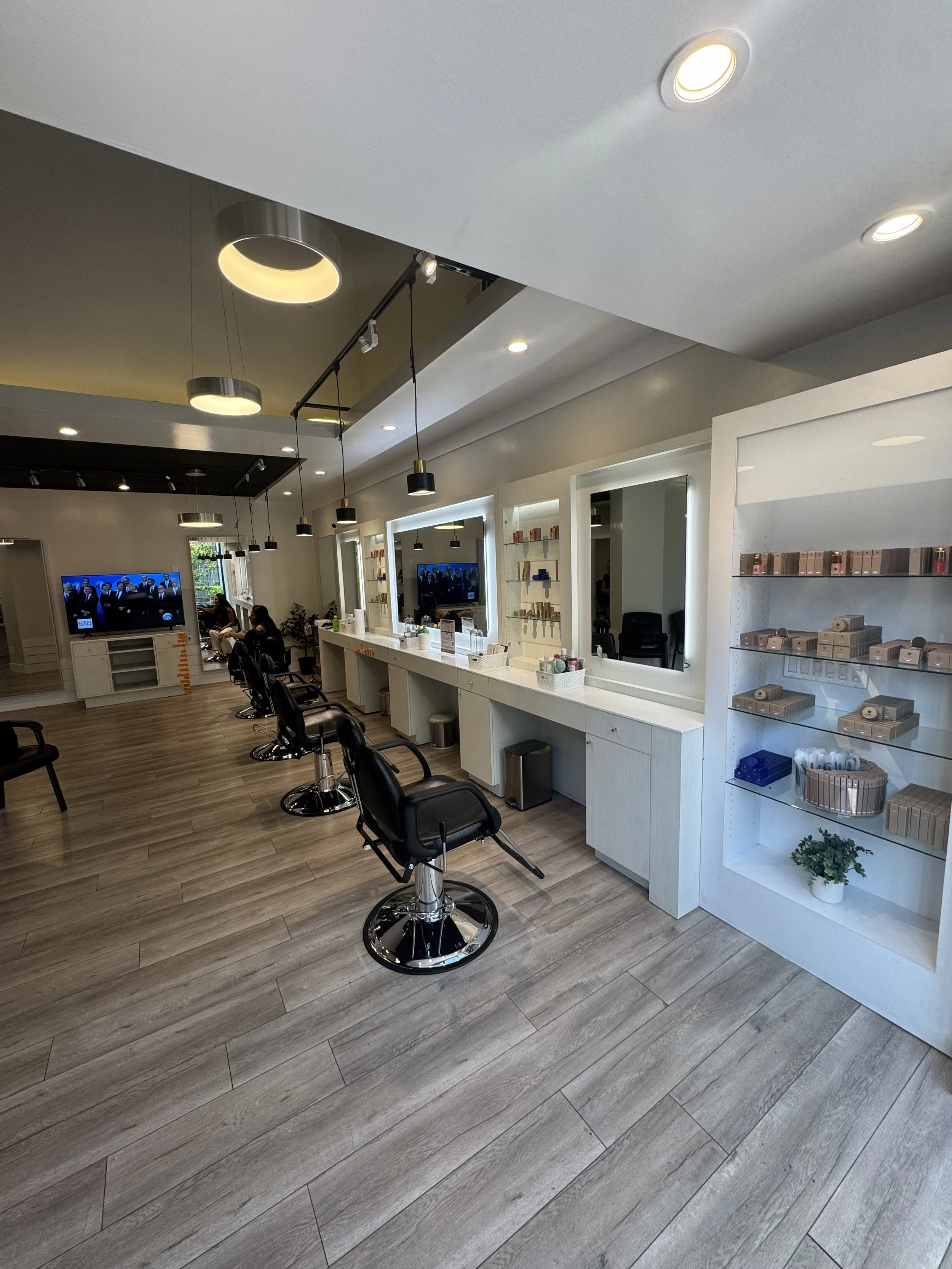 Brow Arc Salon at University Center