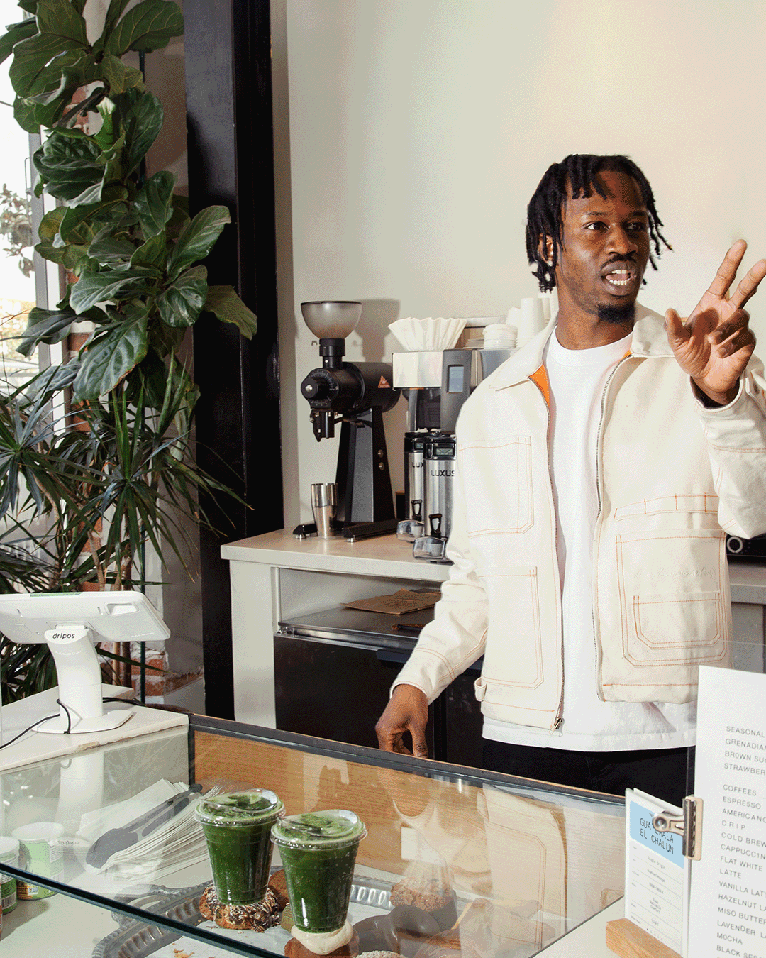 Oatly_KOI_Barista_Workwear_Event_STD.gif
