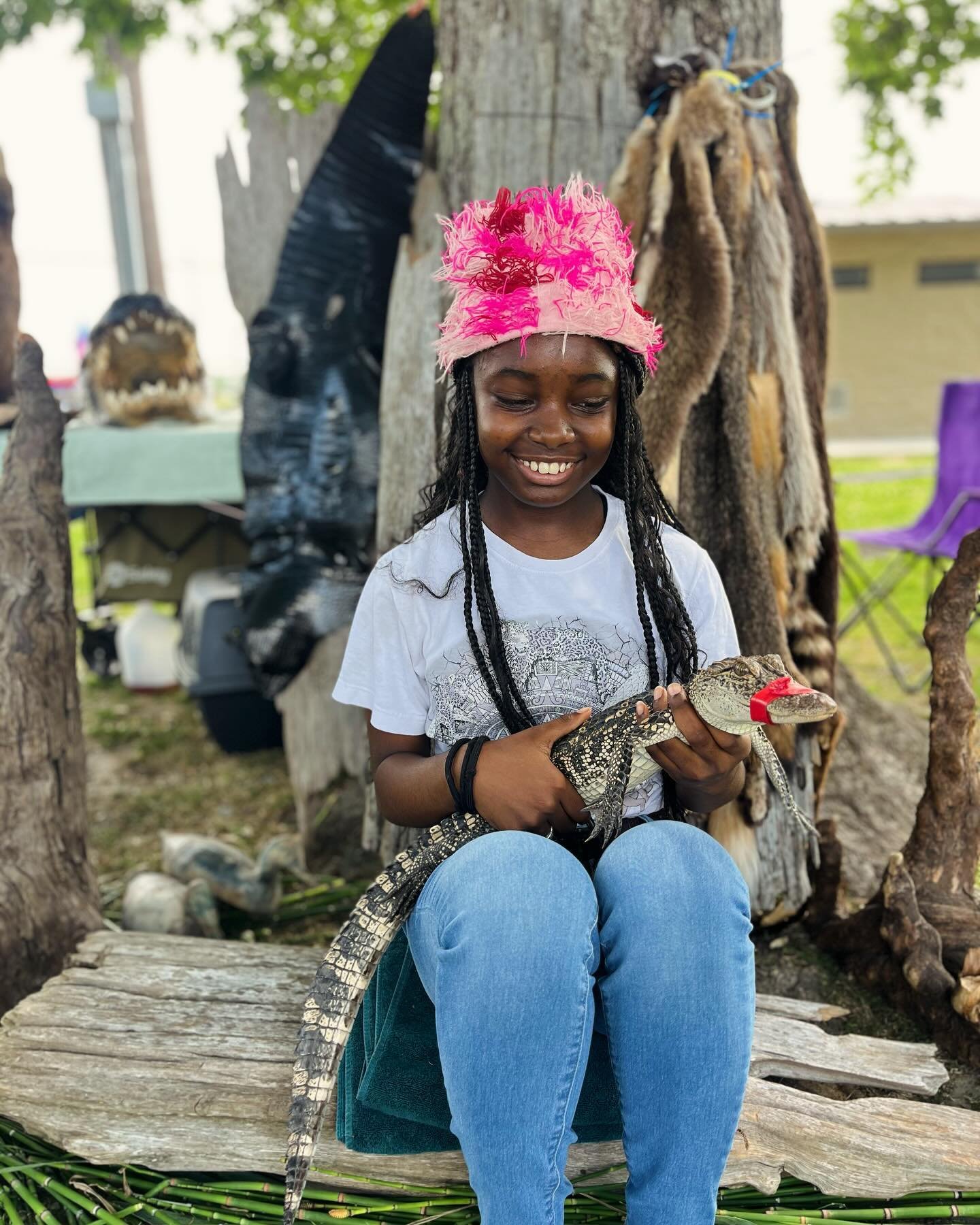 Learning about wildlife at the TRUCE Crime Victims Picnic!🐊