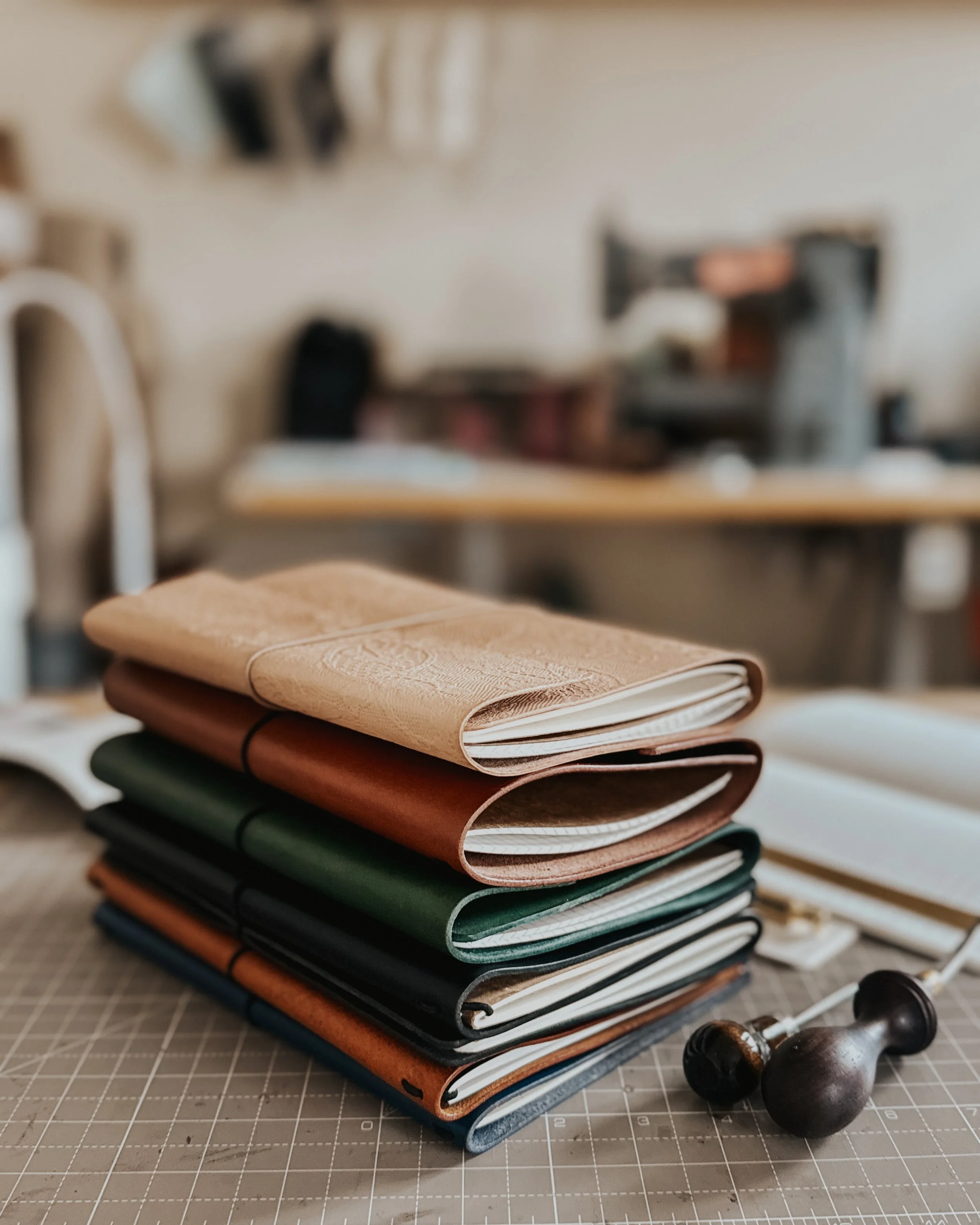 How to Choose the Right Leather Notebook Cover — Size, Style and What Actually Matters