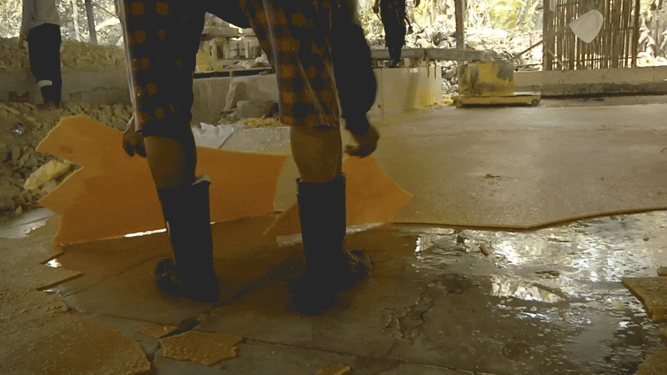 RB_sulfur_motion_01.gif