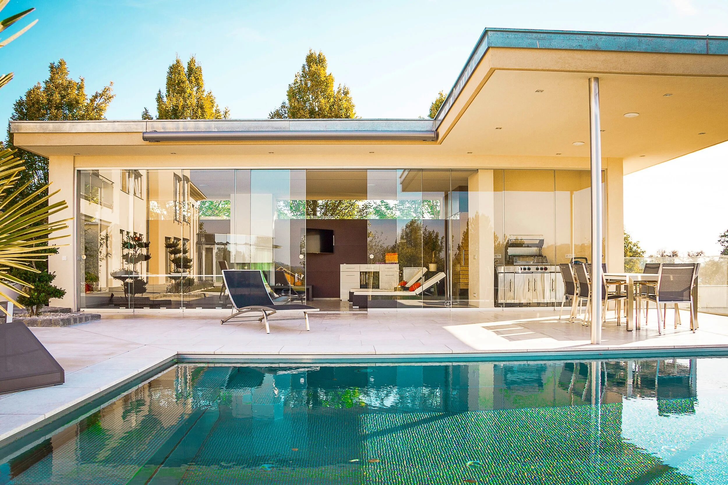 About 1 — BOOMERANG MANAGEMENT