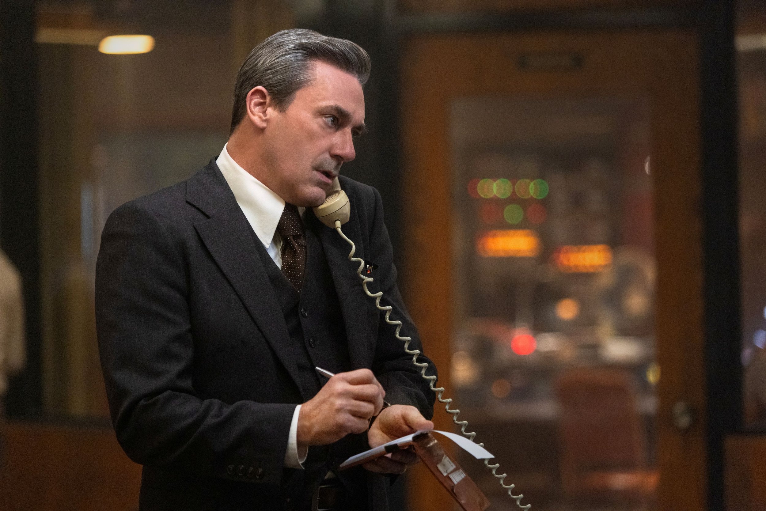 IR Interview: Shawn Ryan, Eileen Myers &amp; Adam Arkin For "American Hostage" [MGM+]
