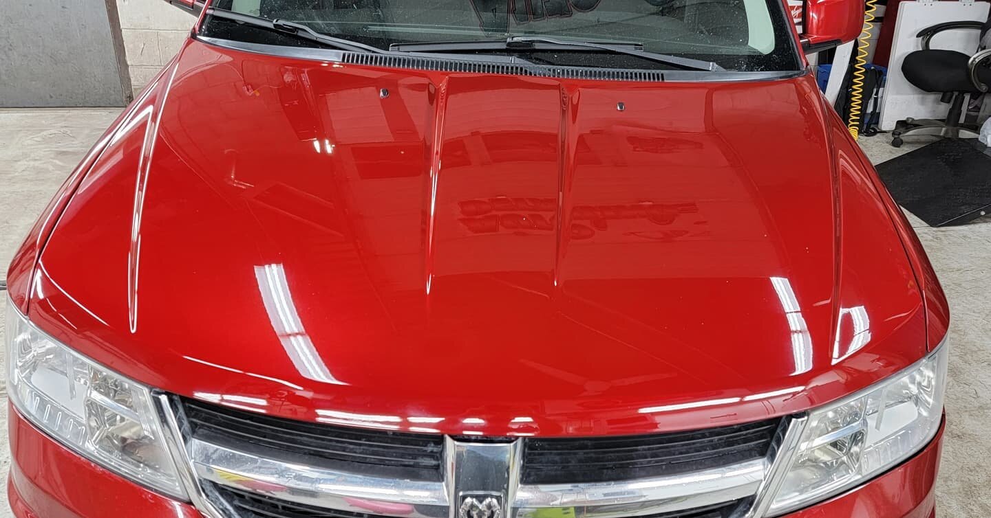 Paint touch up + wet sanding on this dodge journey.
Bringing the paint back to its original state!

#ivansmobilecardetailing #auto #autodetailing #car #cardetailing #dodge #paint #painttouchup #touchup #wetsand #polish #ivansmobilecardetailing #red #