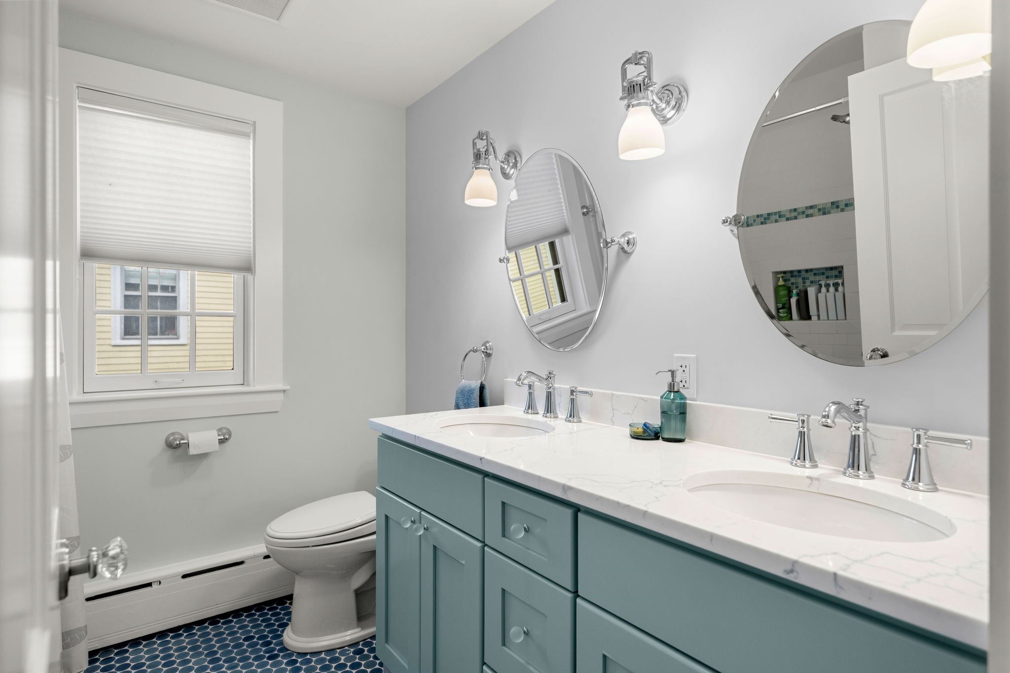 Master bath.jpg
