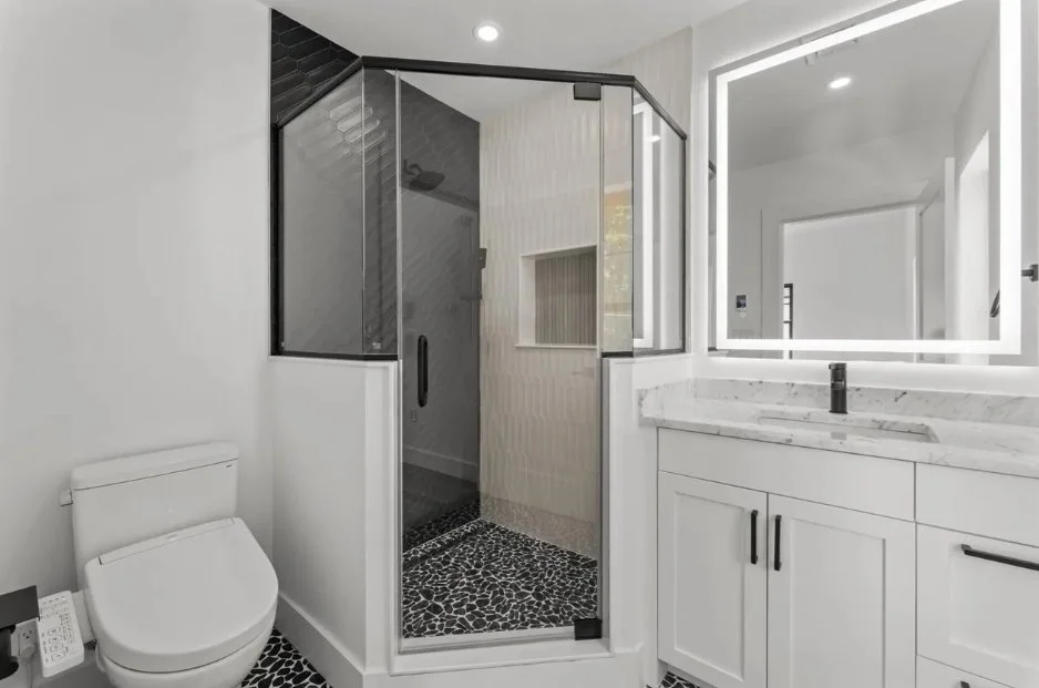 Bathroom1.jpeg