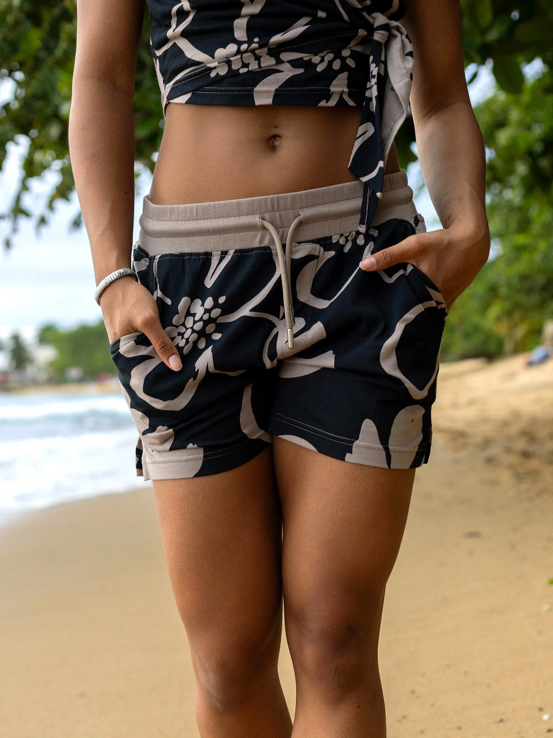 Happy Earth Moonflower drawstring shorts made from 100% GOTs Organic Cotton in the color black and taupe