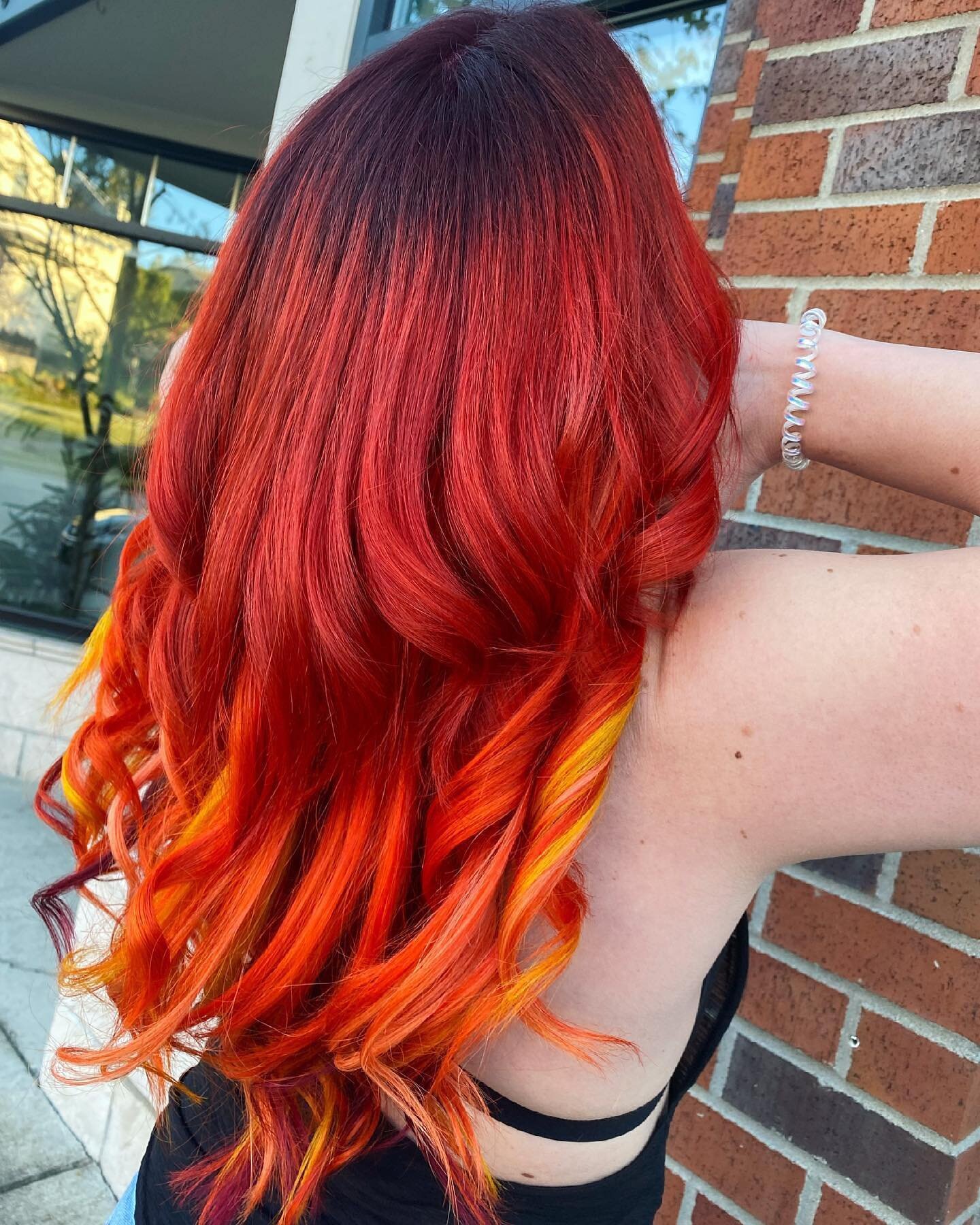 Bohyme&reg; is continuing to show off some of our favorite, colorful looks like this firecracker from @heyyovalentine ! She used our 16&quot; Bohyme&reg; Tape In extensions and customized the colors to create this gorgeous look! Well done Valentine! 