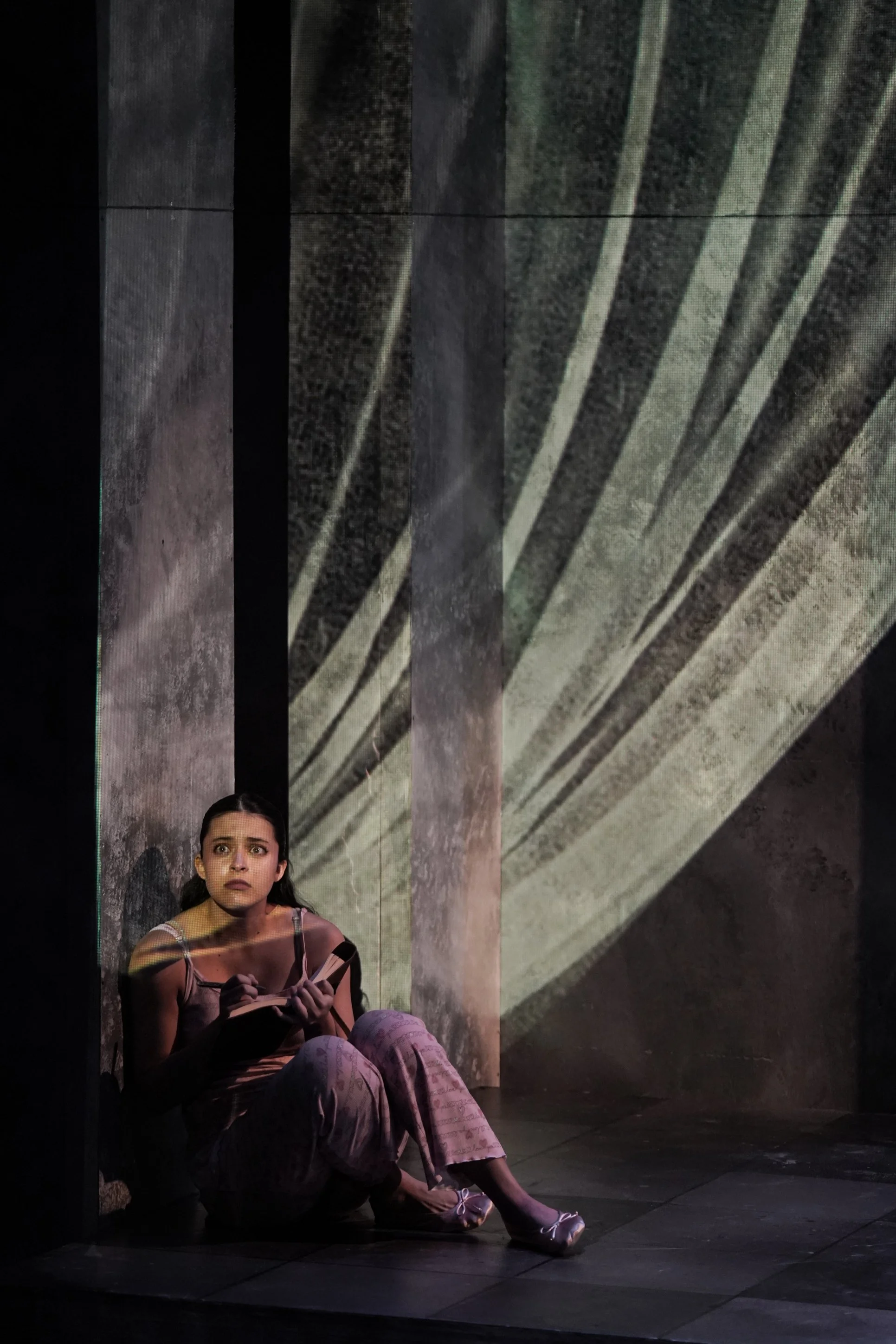 Metamorphoses_Mark_EDITED_6.jpg