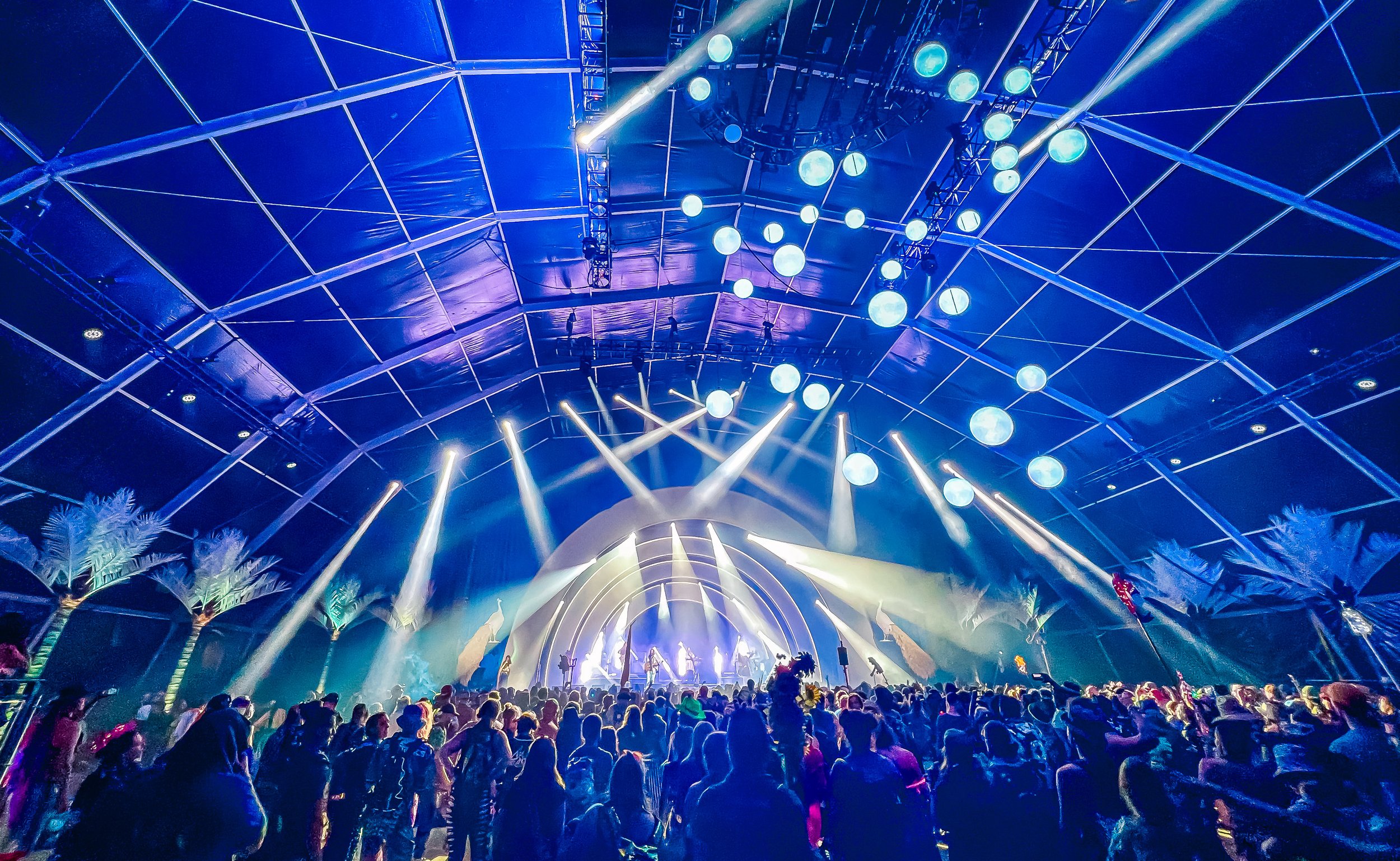 EF2022: Carousel Club