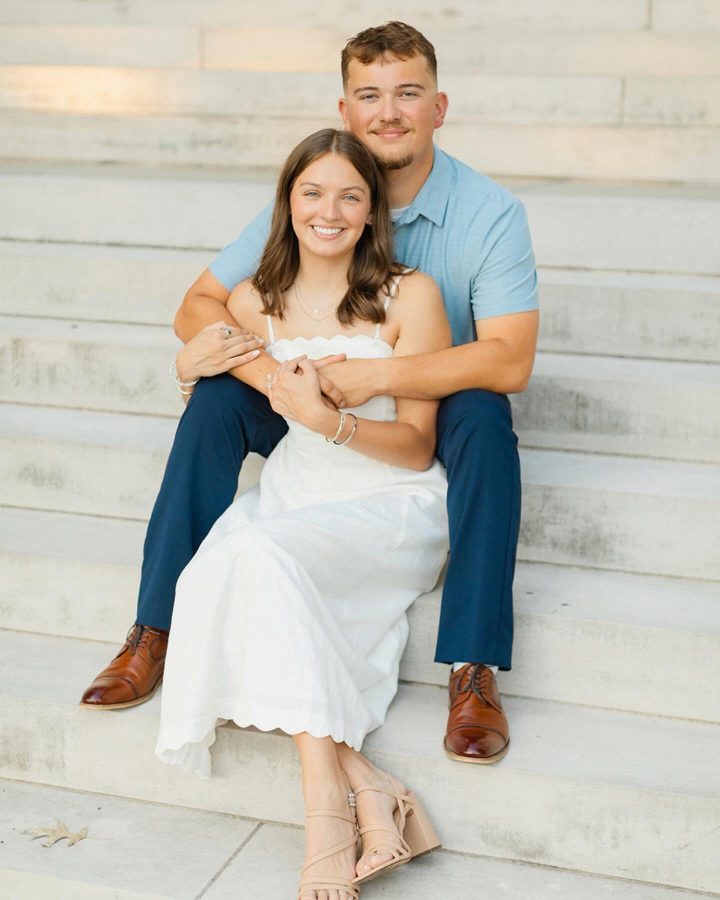 Currently freezing&hellip; mentally back in this warm summer engagement session 🤍