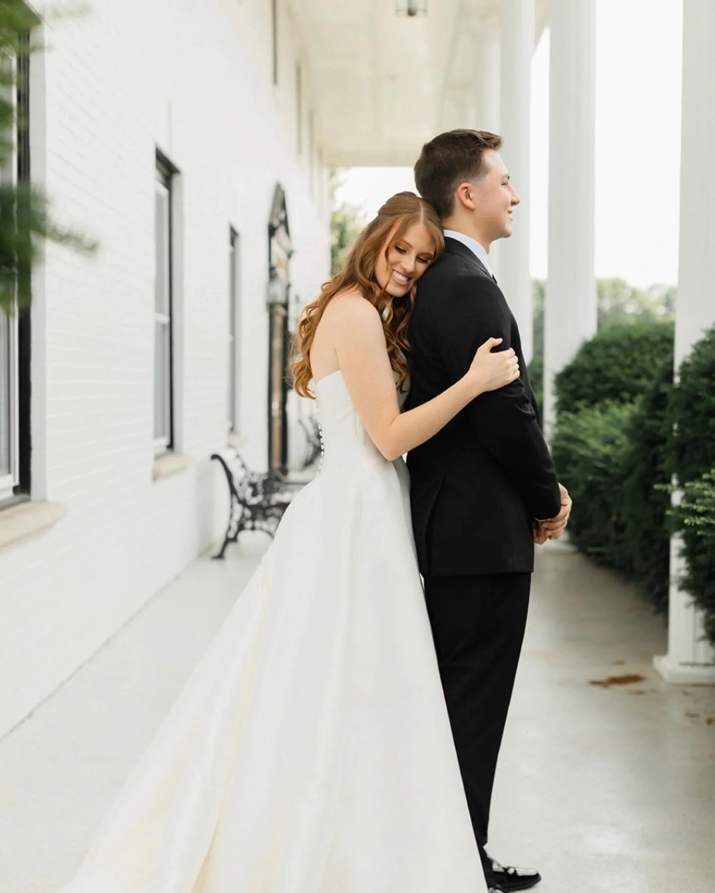 They didn&rsquo;t see each other&hellip; but they felt everything 🖤 A moment just for them, before it&rsquo;s shared with everyone else.