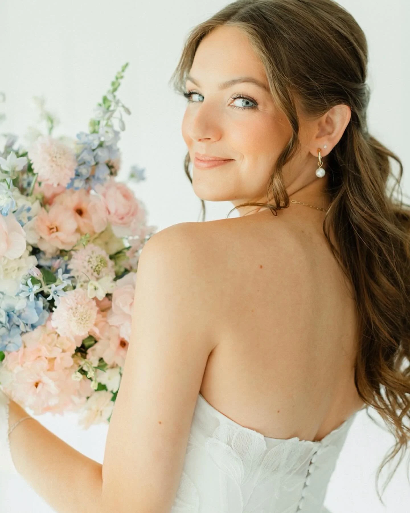 Just a glimpse of our bride from last weekend 😍
She&rsquo;s a natural in every sense.
There&rsquo;s something so special about bridal portraits&mdash;the calm before the celebration, where we get to preserve the elegance, the details, and this once-
