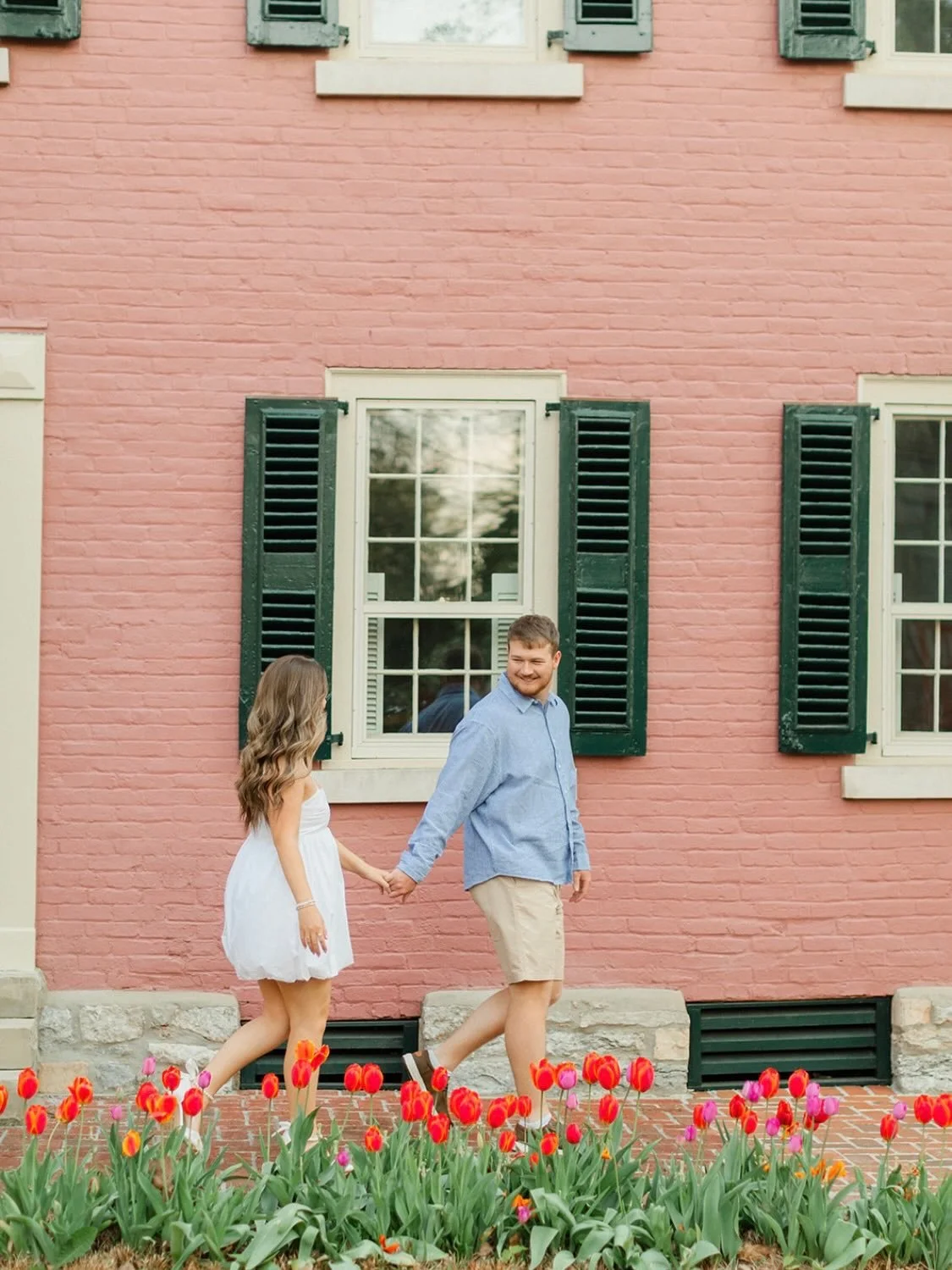 Love was definitely in full bloom for this session 🌷
The best part of engagement sessions? No rush, no pressure &mdash; just the two of you soaking in this season together!