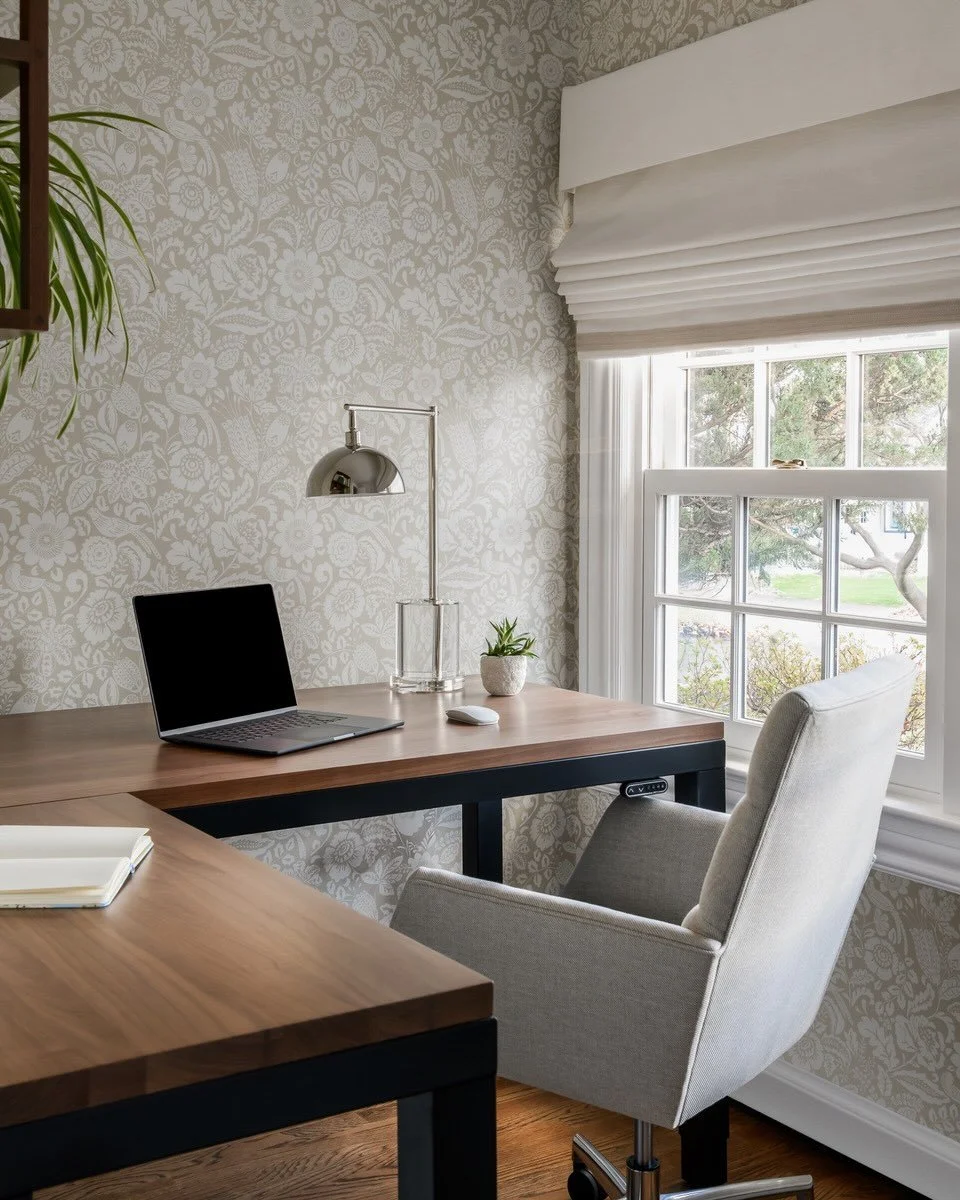 When planning this first-floor renovation, it was important to our client to carve out a space for a home office. The goal: create a work-from-home environment that feels both highly functional and genuinely inviting. Because when a space is designed