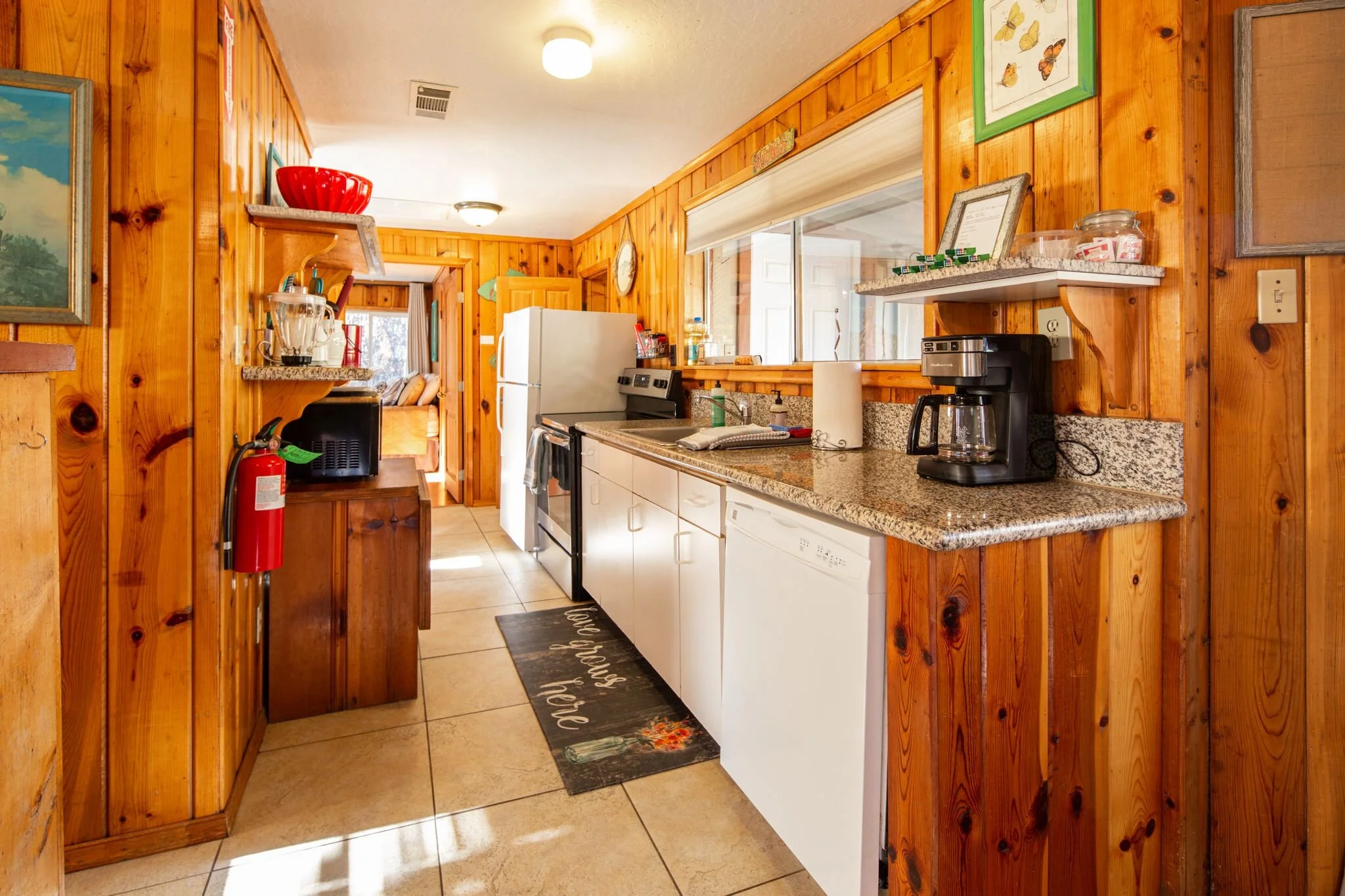 Kaweah River Cabin — Sequoia Pacific Holiday Homes