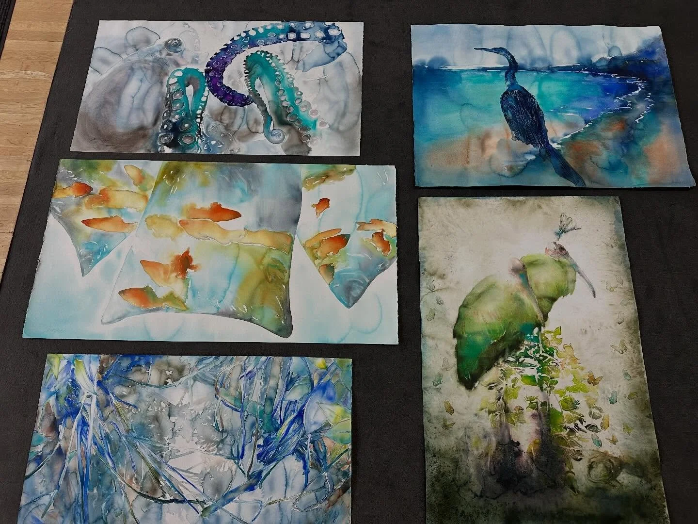 These paintings are headed south.

You can see them @softwatergalleryfl 
In St Petersburg, Florida.

.
.
.
.
#stpeteflorida#stpeteart #wada #carol carter#watercolor