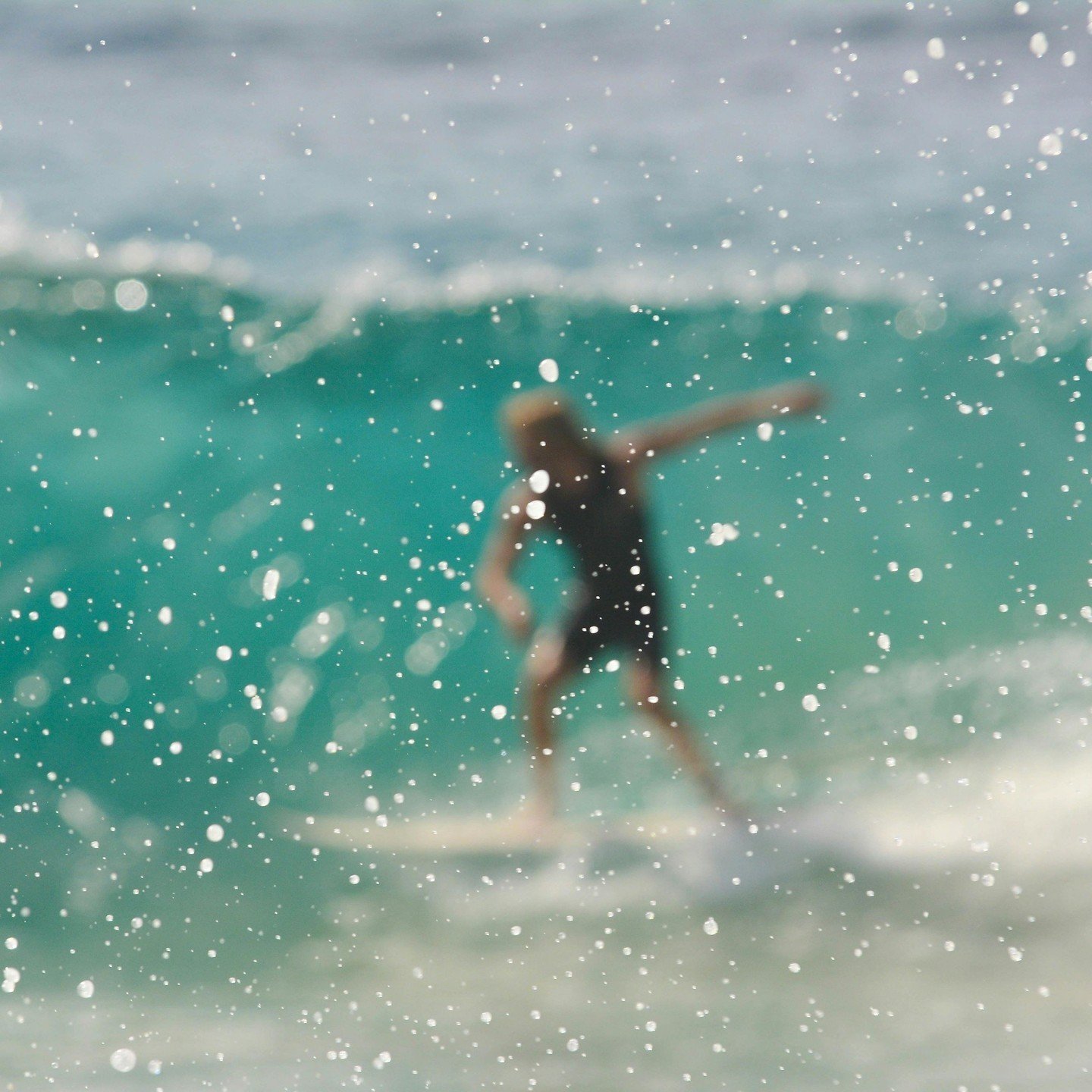 Lost in all the ocean spray, this looks like a fun wave!⁠
⁠
#forsurfers #forcleanoceans #pipinghotaustralia